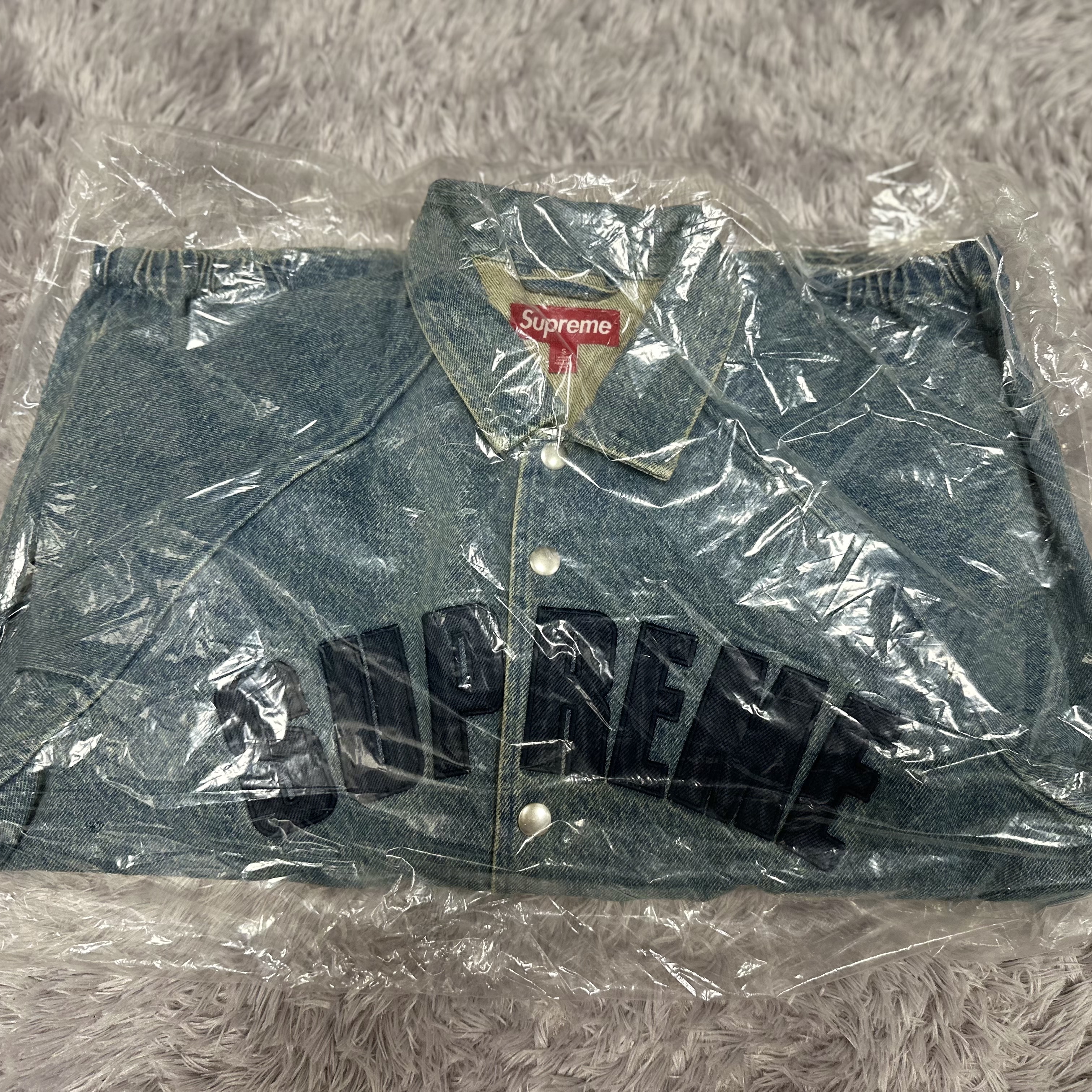 Supreme Arc Denim Coaches Jacket Washed Indigo - 25SS 착용 스타일 - 3