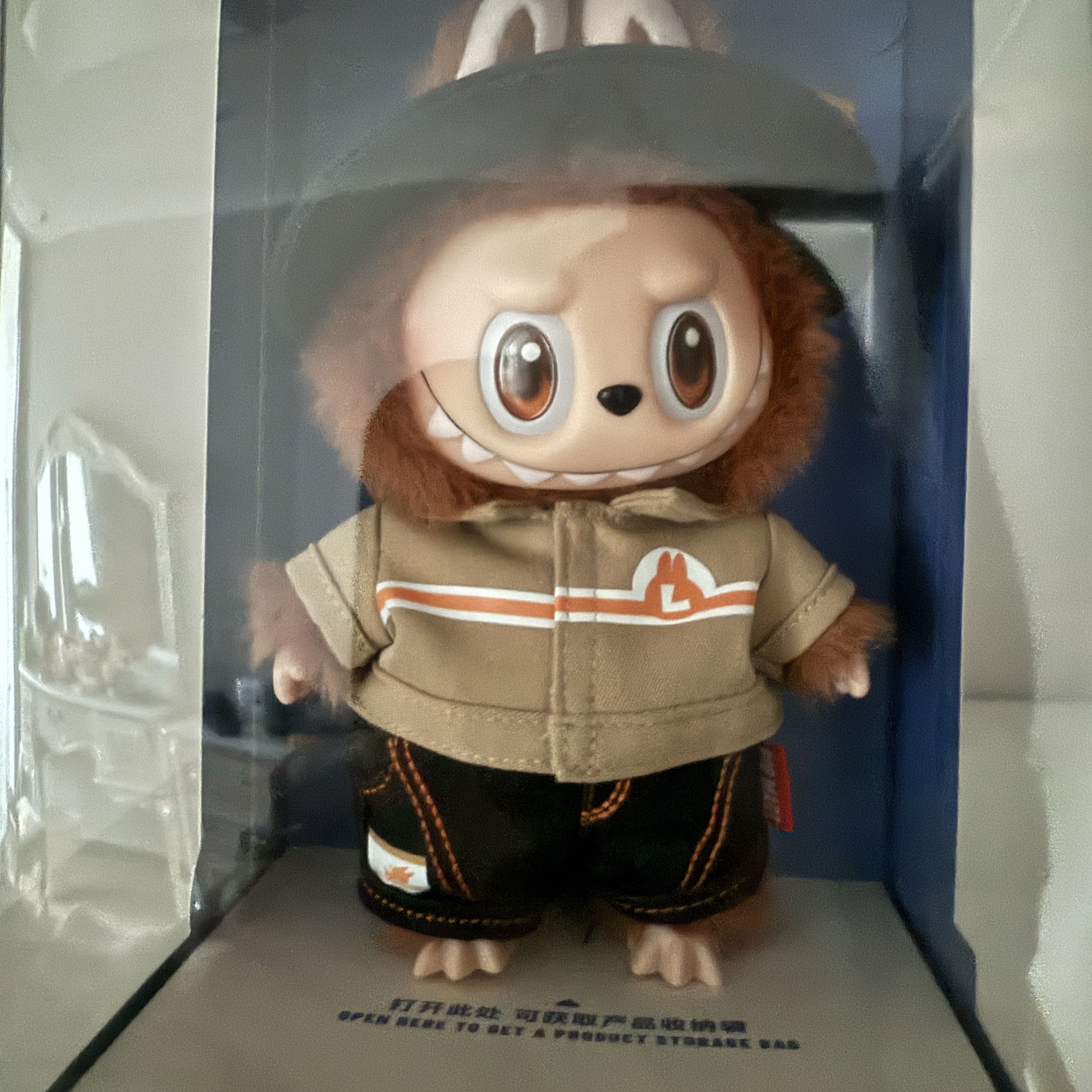 Pop Mart Labubu Doll Keyring - Seongsu Labubu Wacky Mart Pop-Up Store Exclusive 착용 스타일