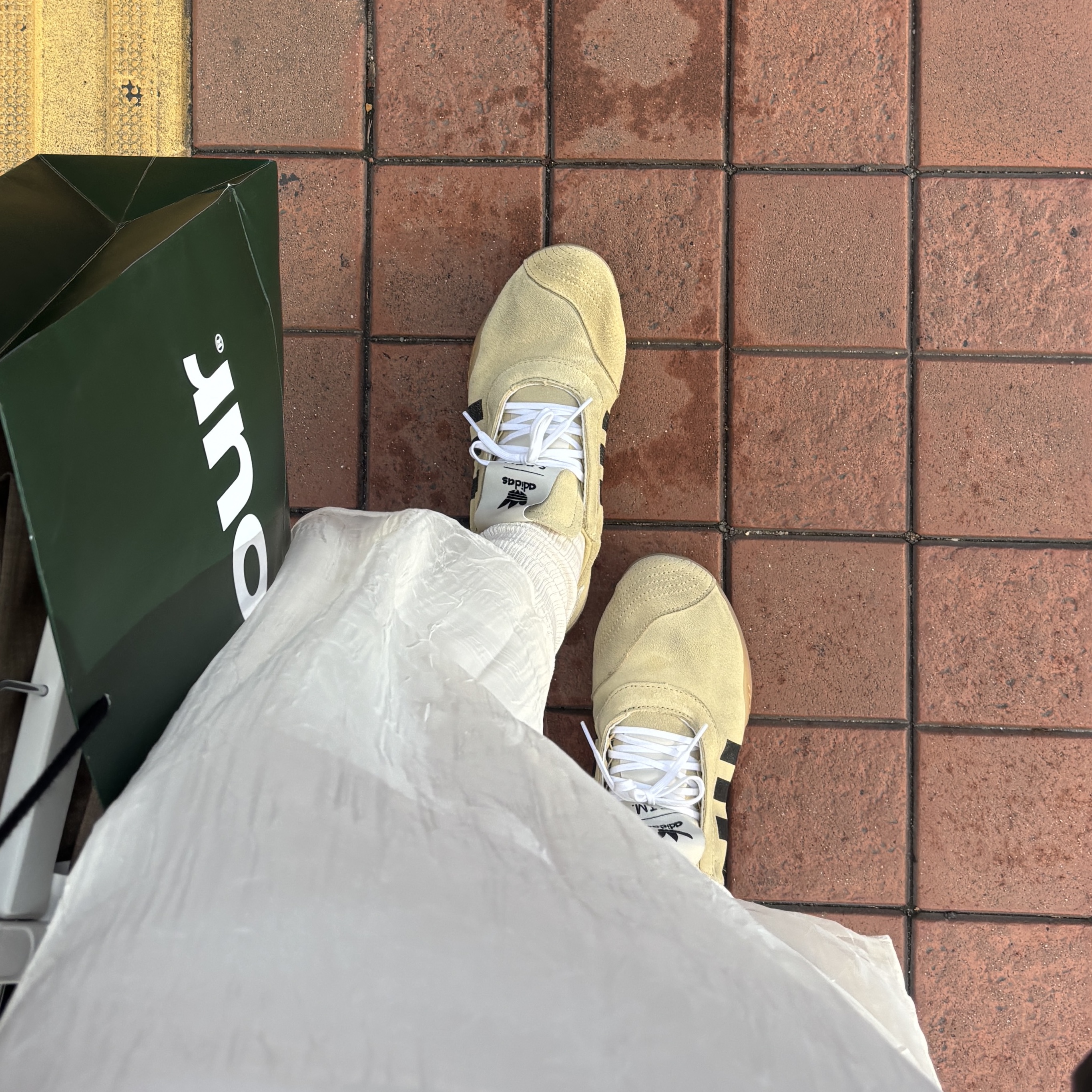 (W) Adidas x Song for the Mute Taekwondo Mei Cream White Core Black 착용 스타일