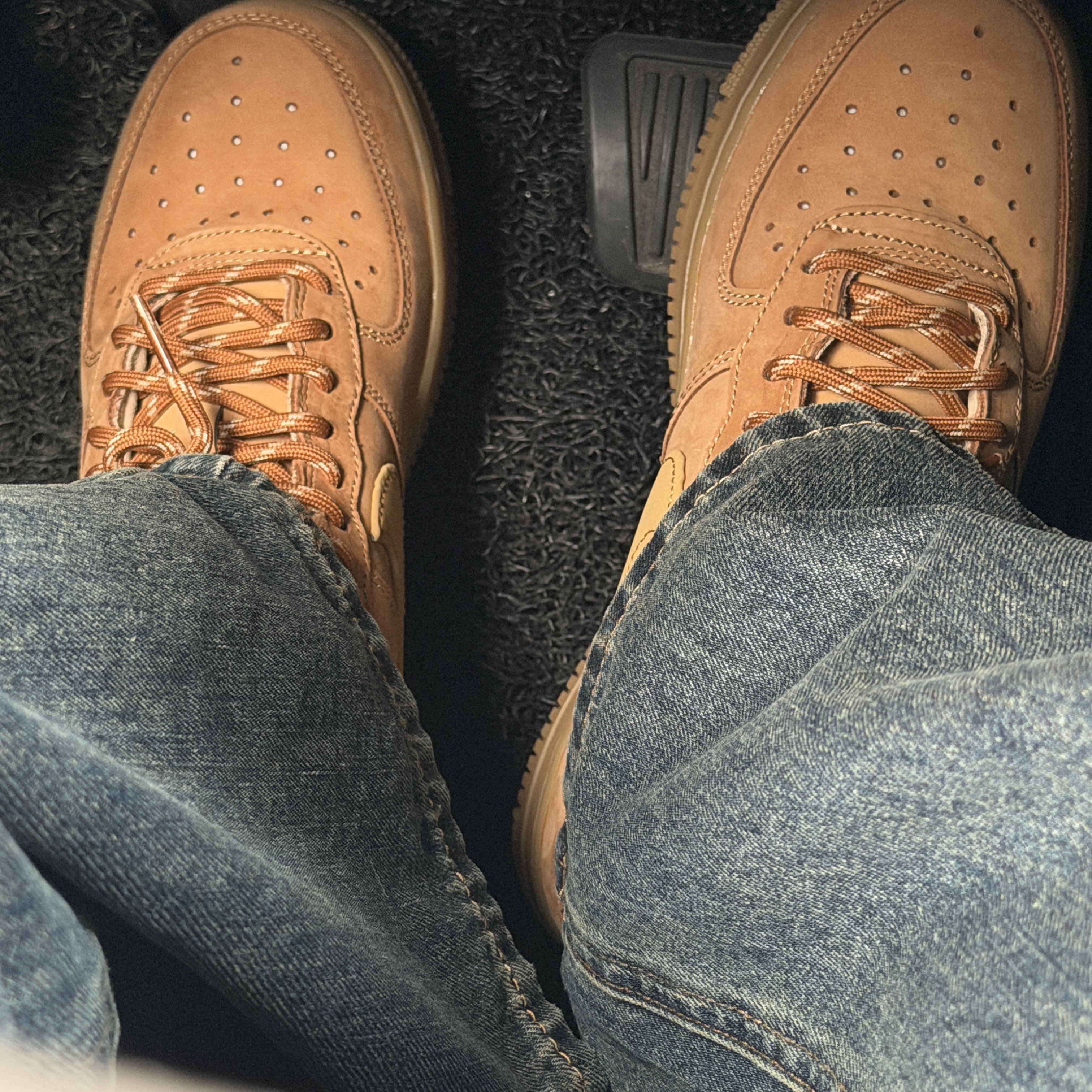 (W) Nike Air Force 1 '07 WB Flax Wheat 착용 스타일