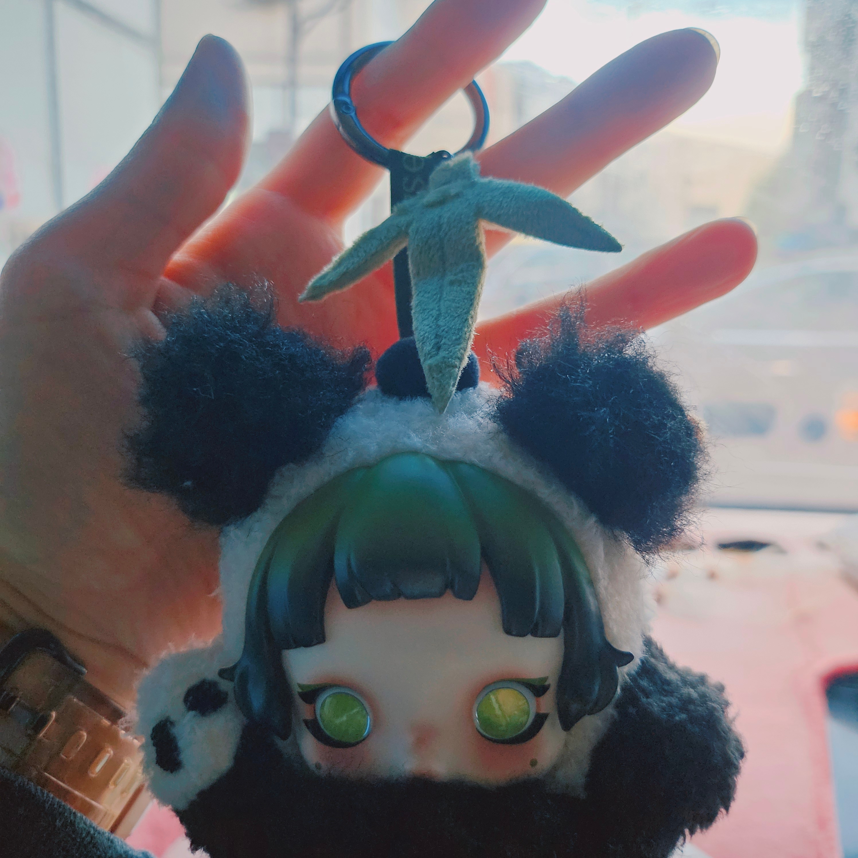 Pop Mart Skullpanda Lazy Panda Plush Doll Pendant 착용 스타일 - 3