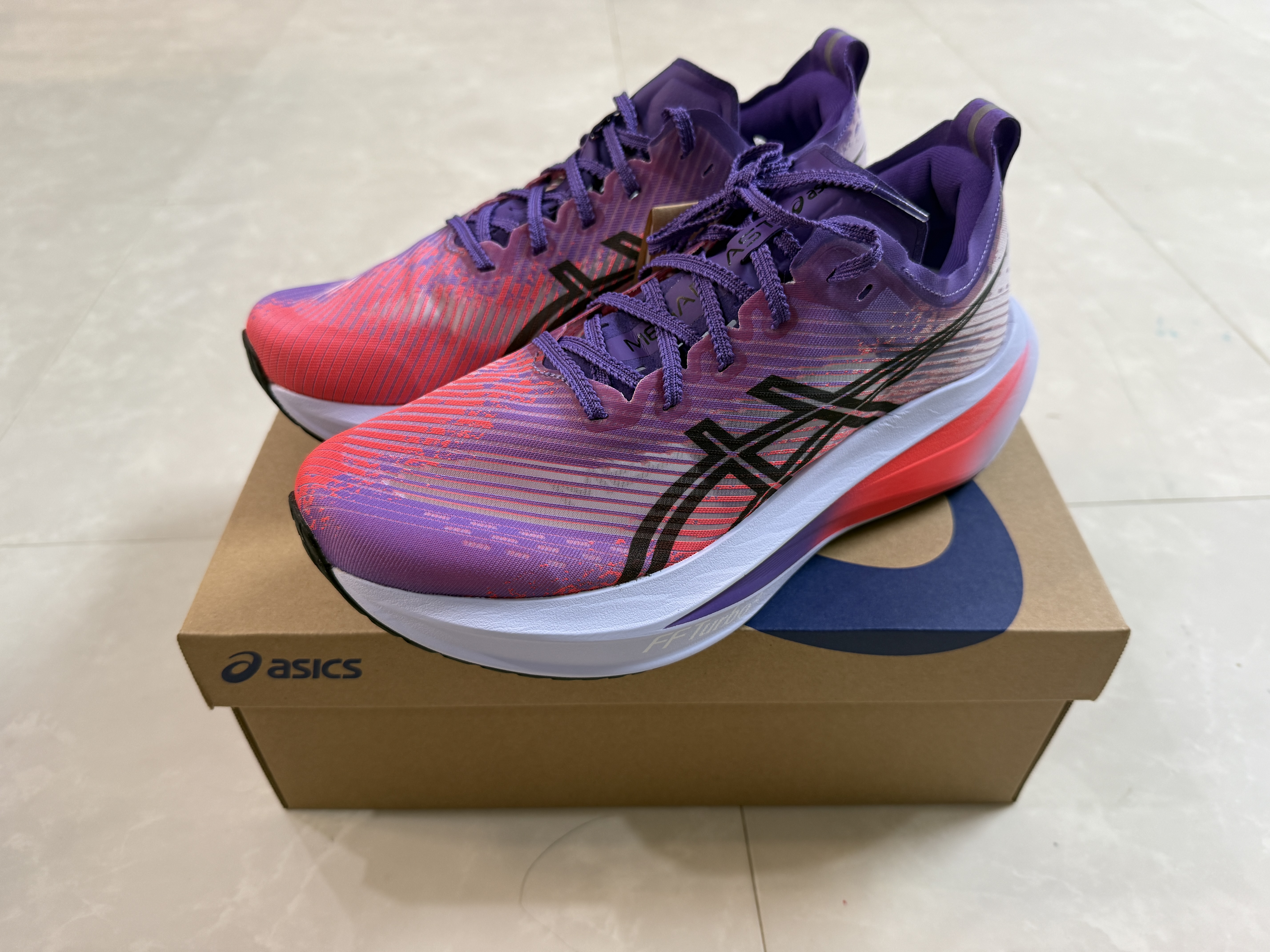 Asics Megablast Edo Purple Black 착용 스타일