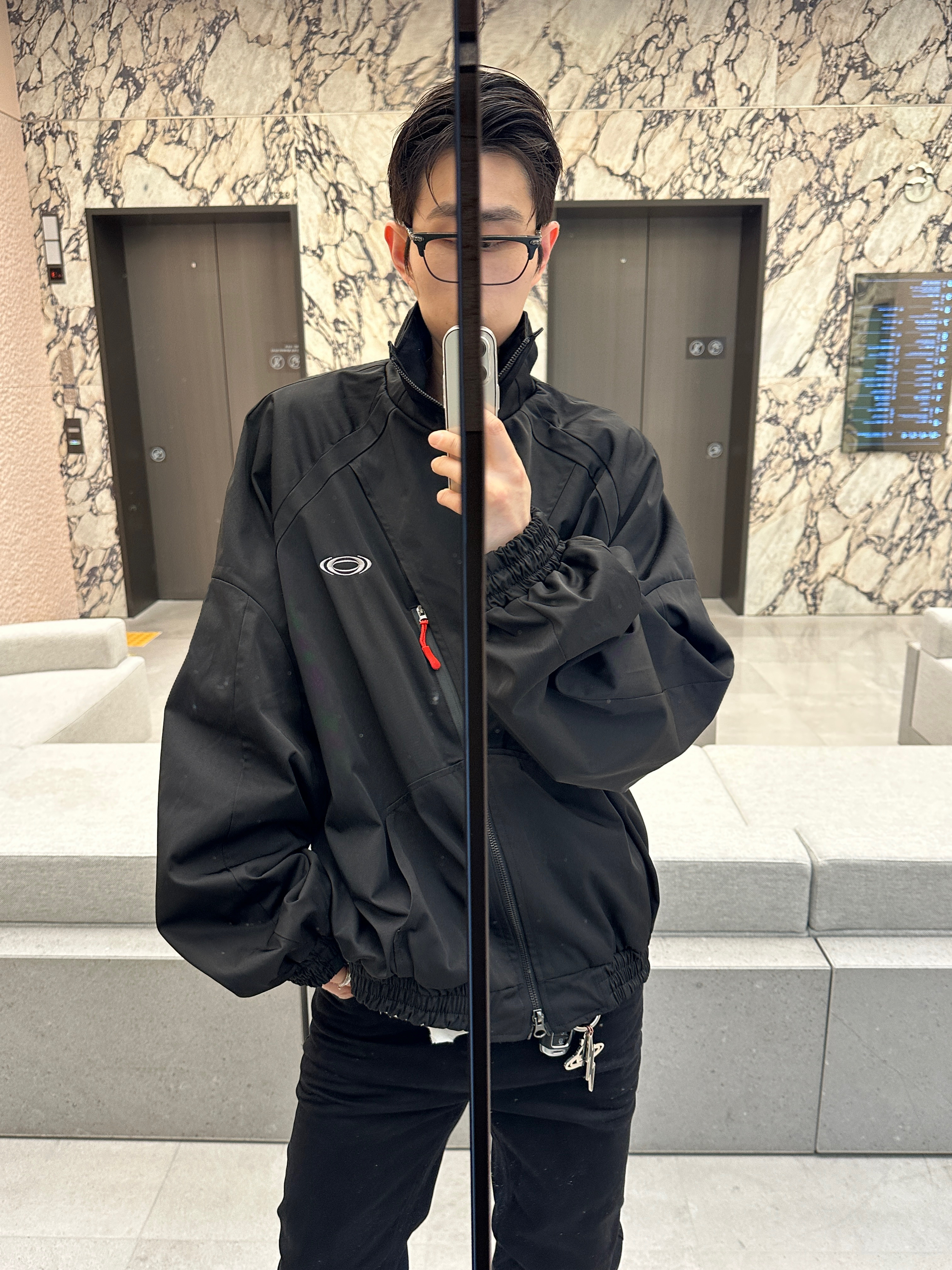 Civision by CSC Interval Shell Track Jacket Ver.2 Black, Undermycar Sinobi Tactical Slim Black Jeans Black 착용 스타일 - 3