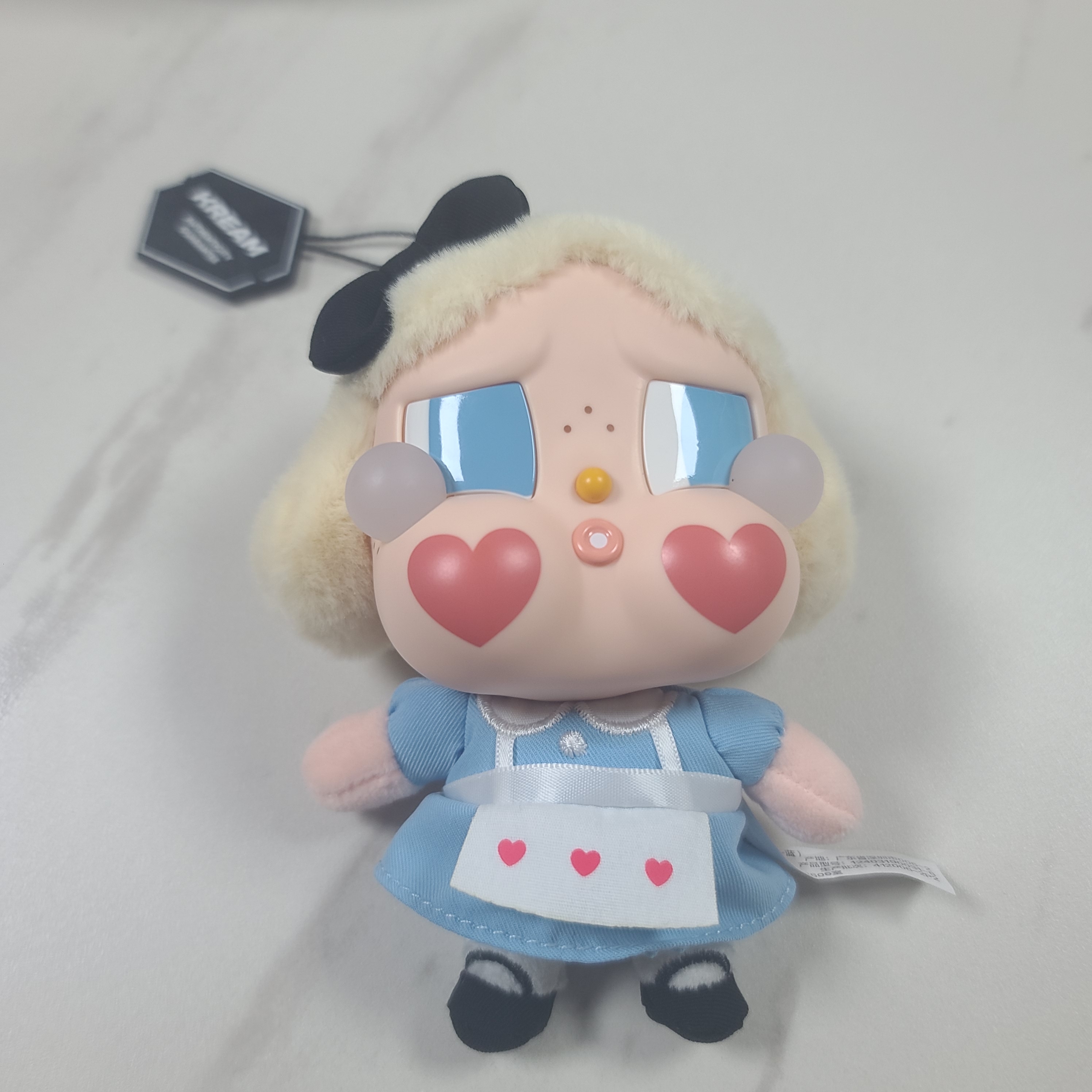 Pop Mart Crybaby Crying Again Series Plush Keyring She's Alice (Opened Case) 착용 스타일