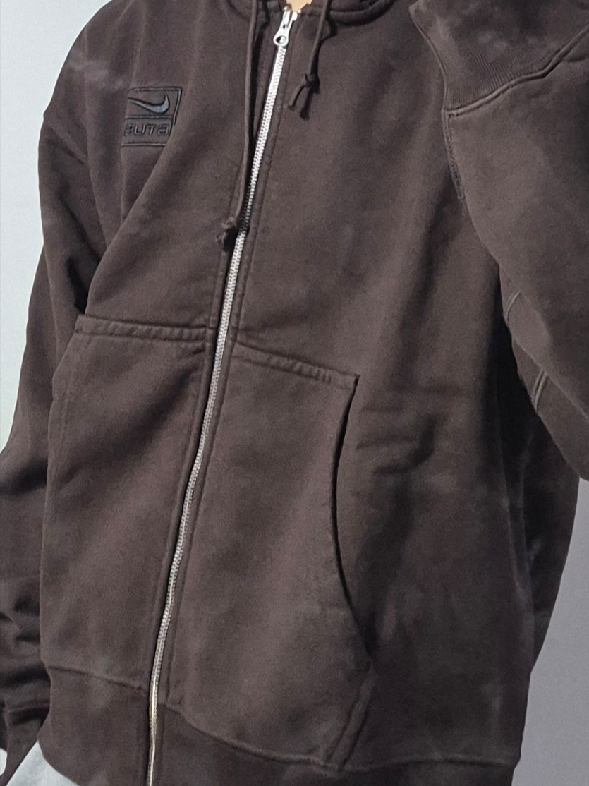 Nike x Stussy Stone Washed Fleece Zip Hoodie Dark Cinder (FJ9175-261) 착용 스타일 - 3