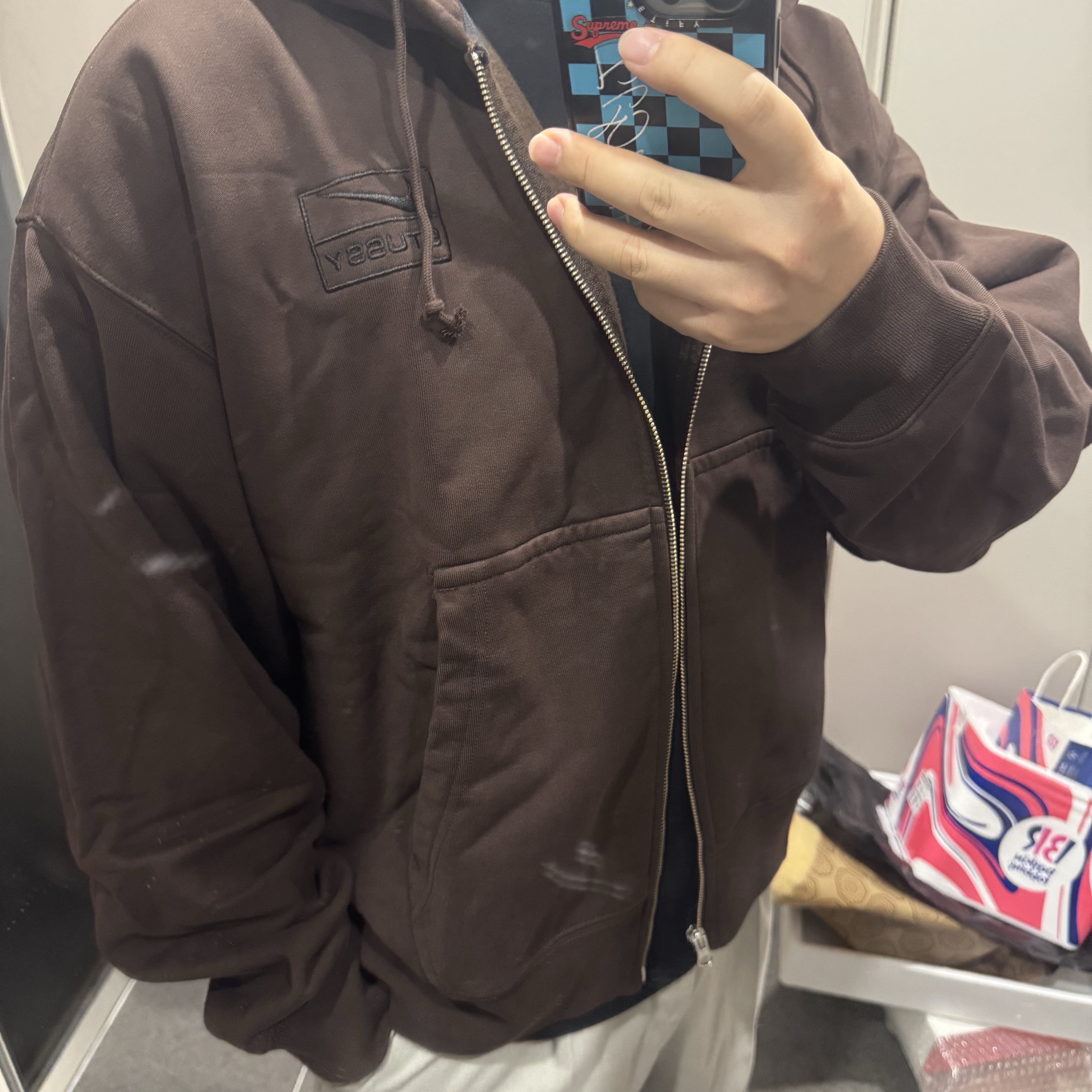 Nike x Stussy Stone Washed Fleece Zip Hoodie Dark Cinder (FJ9175-261), SATUR Maron Nylon Padded Bomber Jacket Black 착용 스타일 - 1