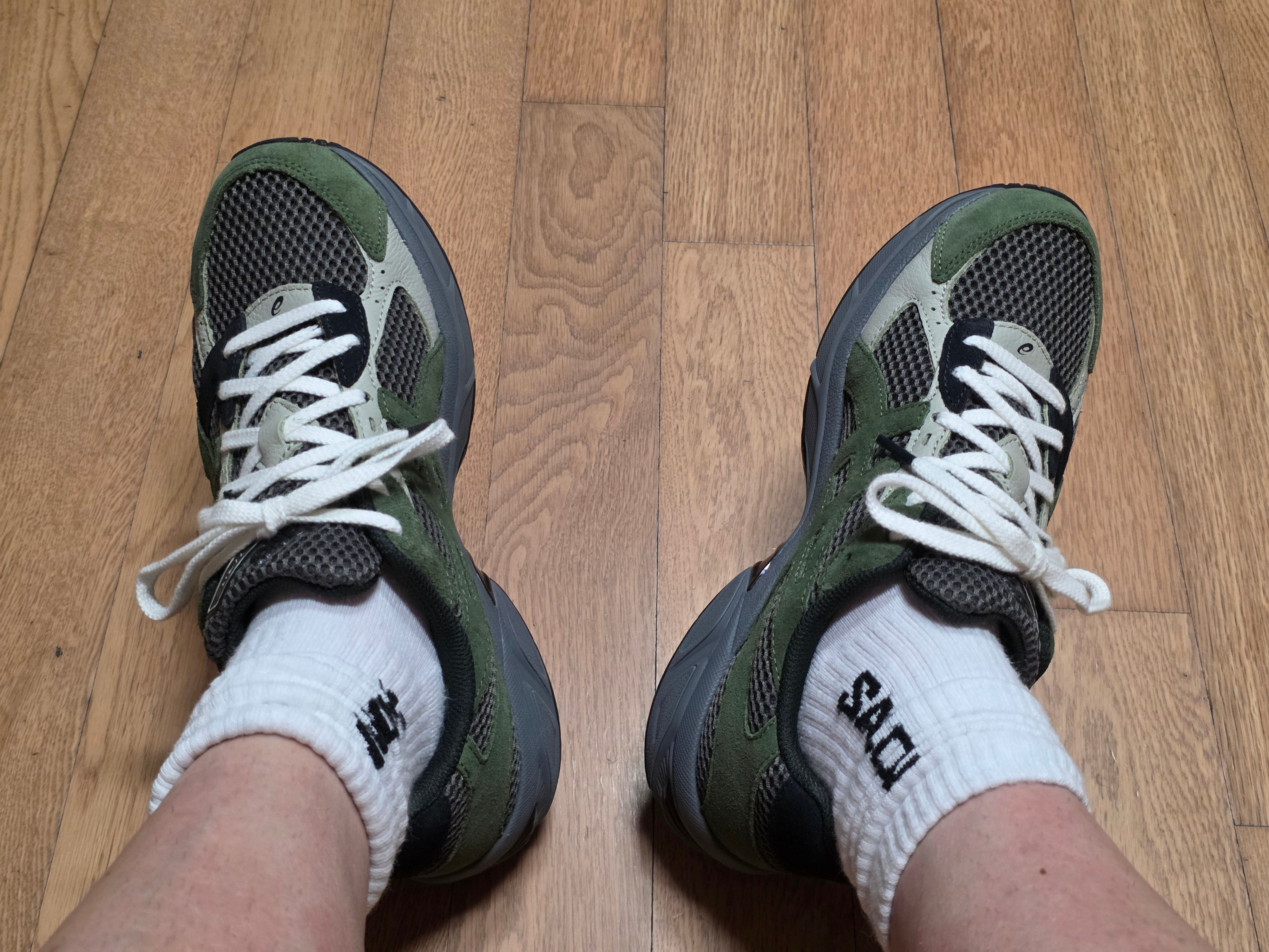 Asics Gel-1130 SMU Olive Canvas Smog Green 착용 스타일 - 4