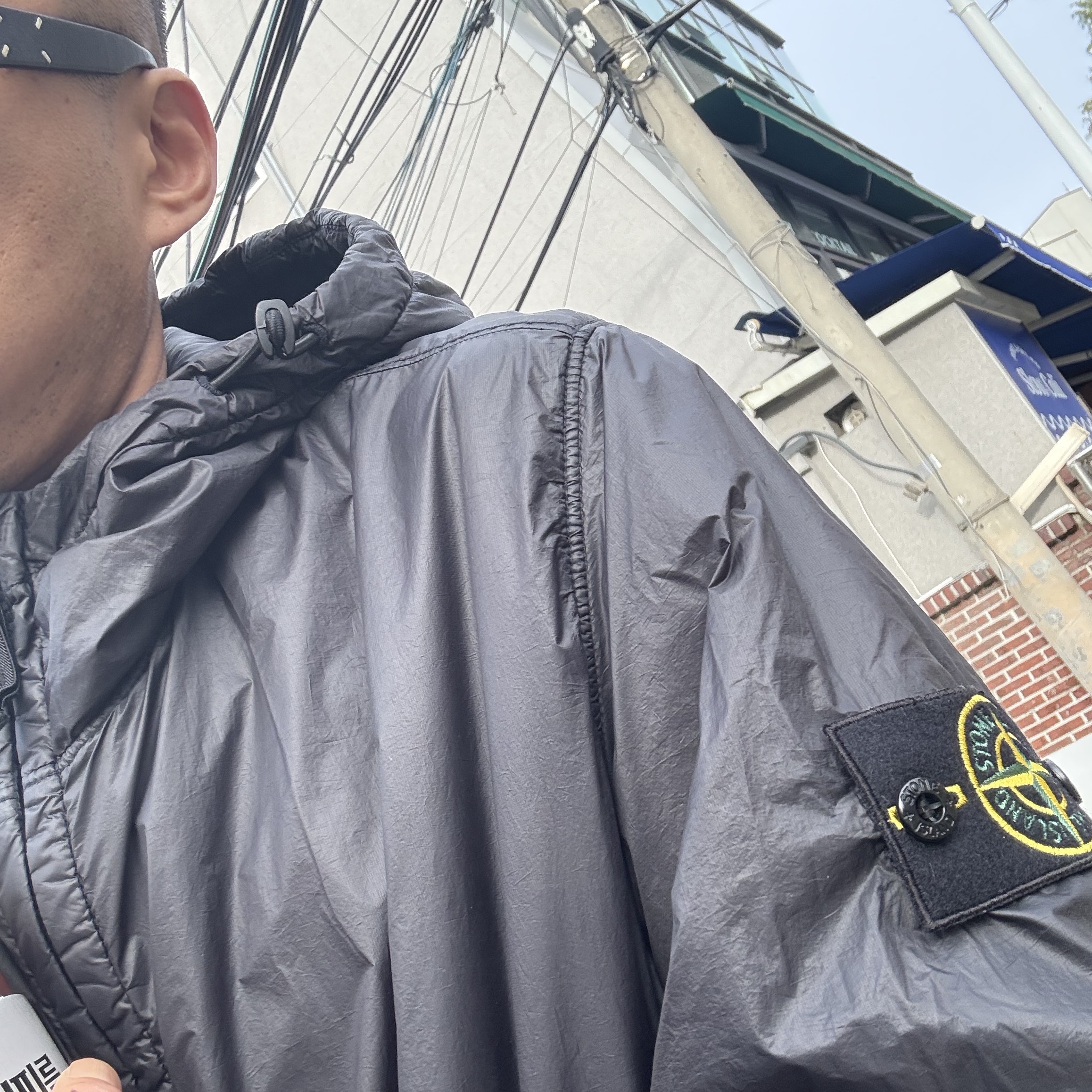 Stone Island 42025 Packable Garment Dyed Micro Yarn with Primaloft TC Hooded Jacket Black - 23SS 착용 스타일
