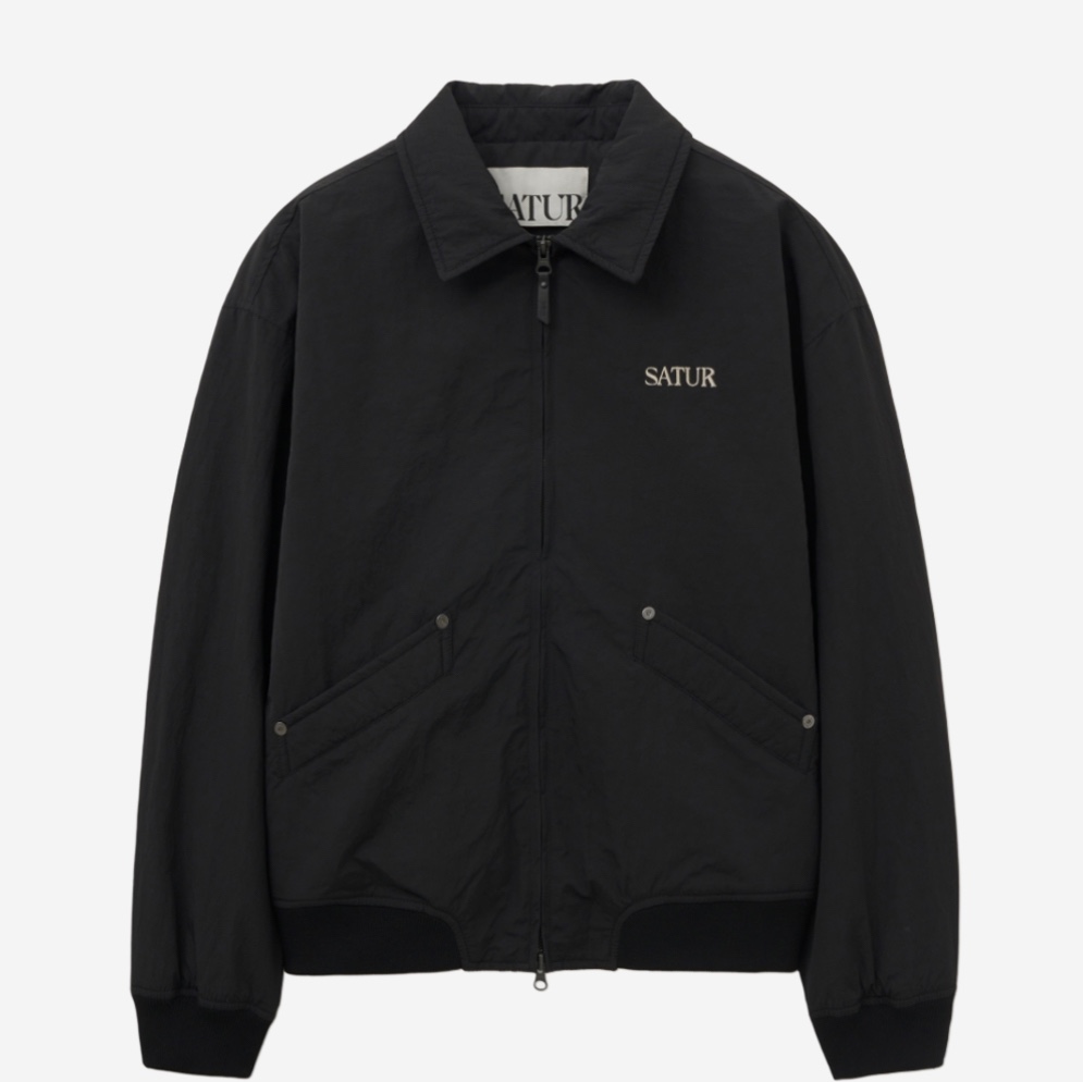 SATUR Maron Nylon Padded Bomber Jacket Black 착용 스타일 - 2