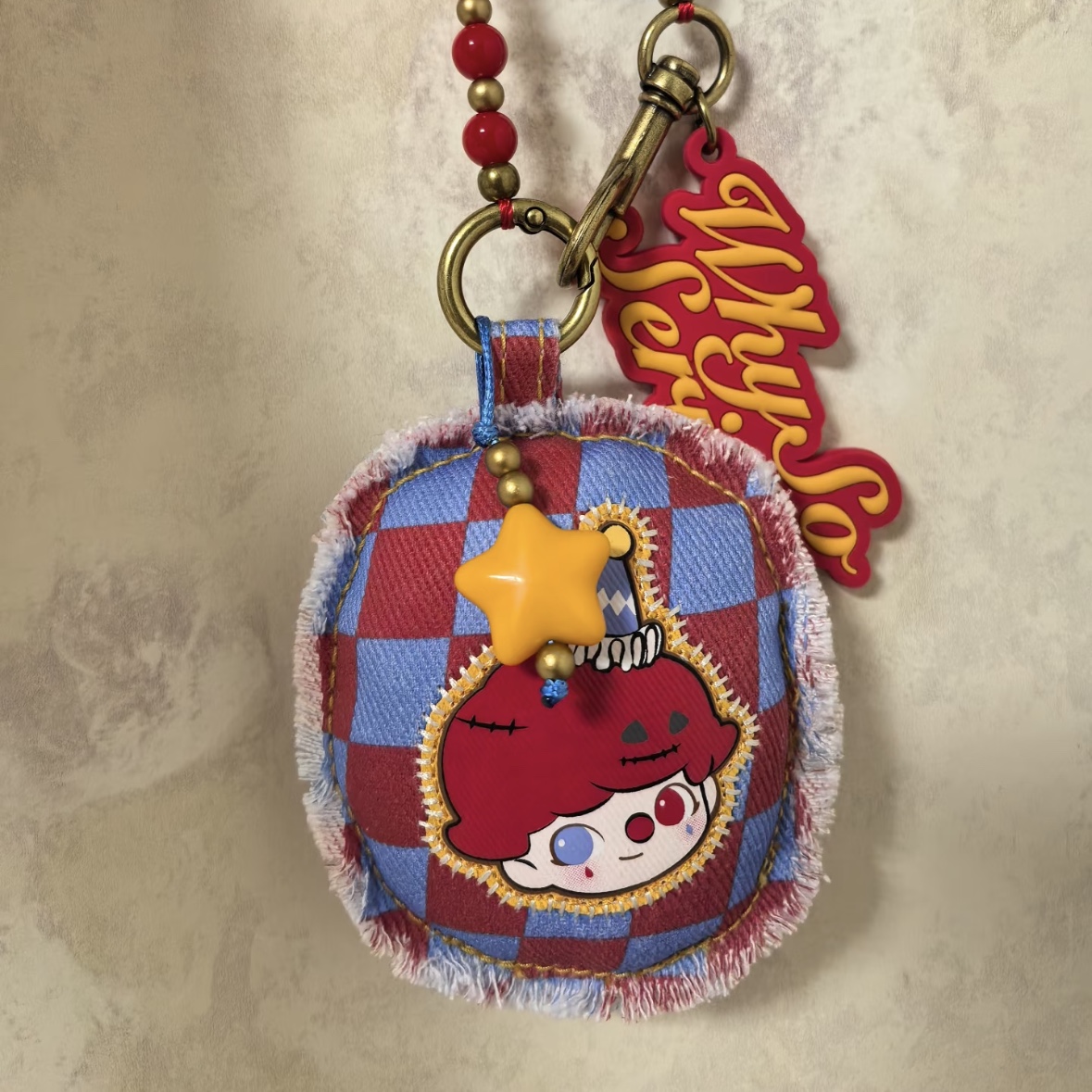 Pop Mart Why So Serious Series Pendant Chain Flame Clown (Opened Case) 착용 스타일