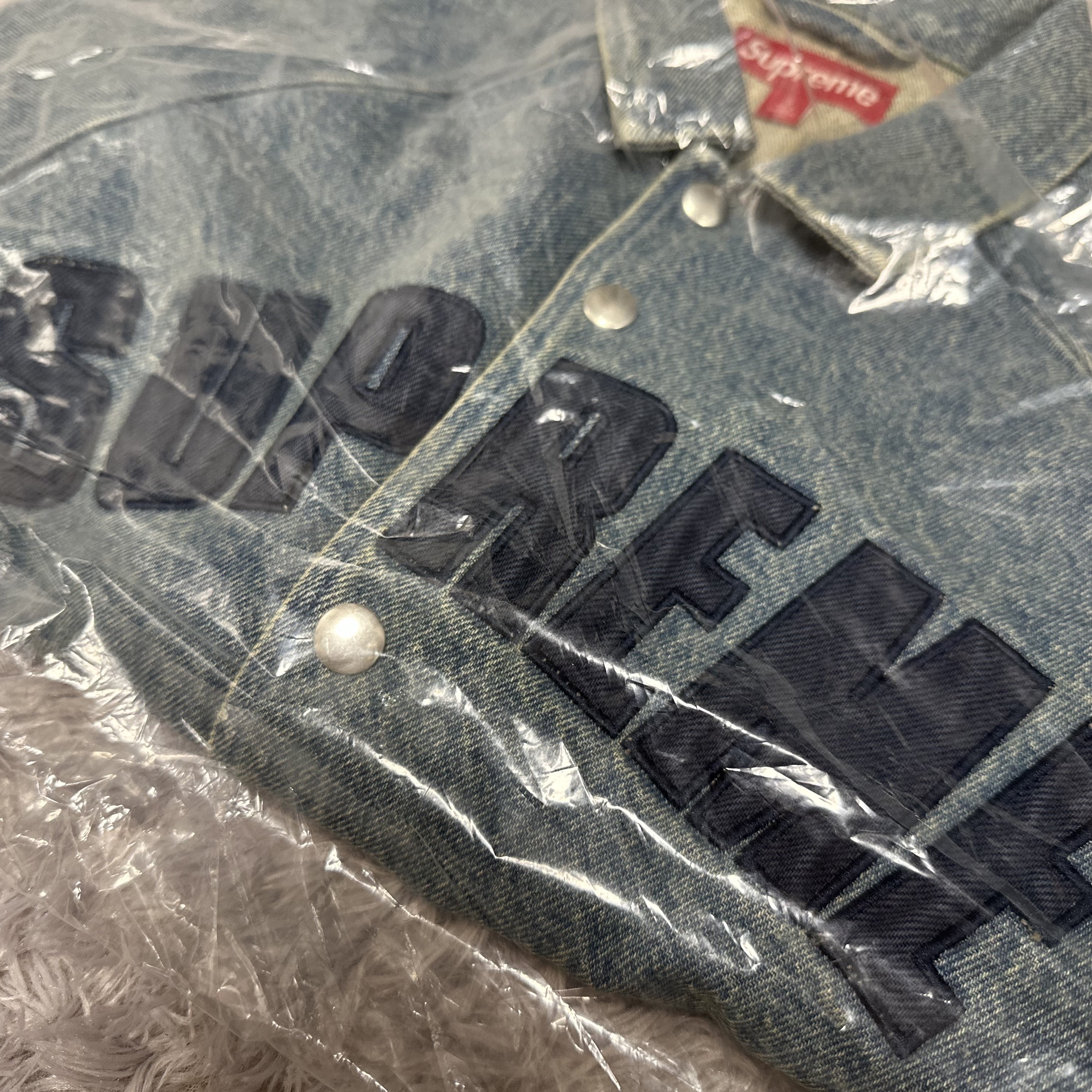 Supreme Arc Denim Coaches Jacket Washed Indigo - 25SS 착용 스타일 - 2
