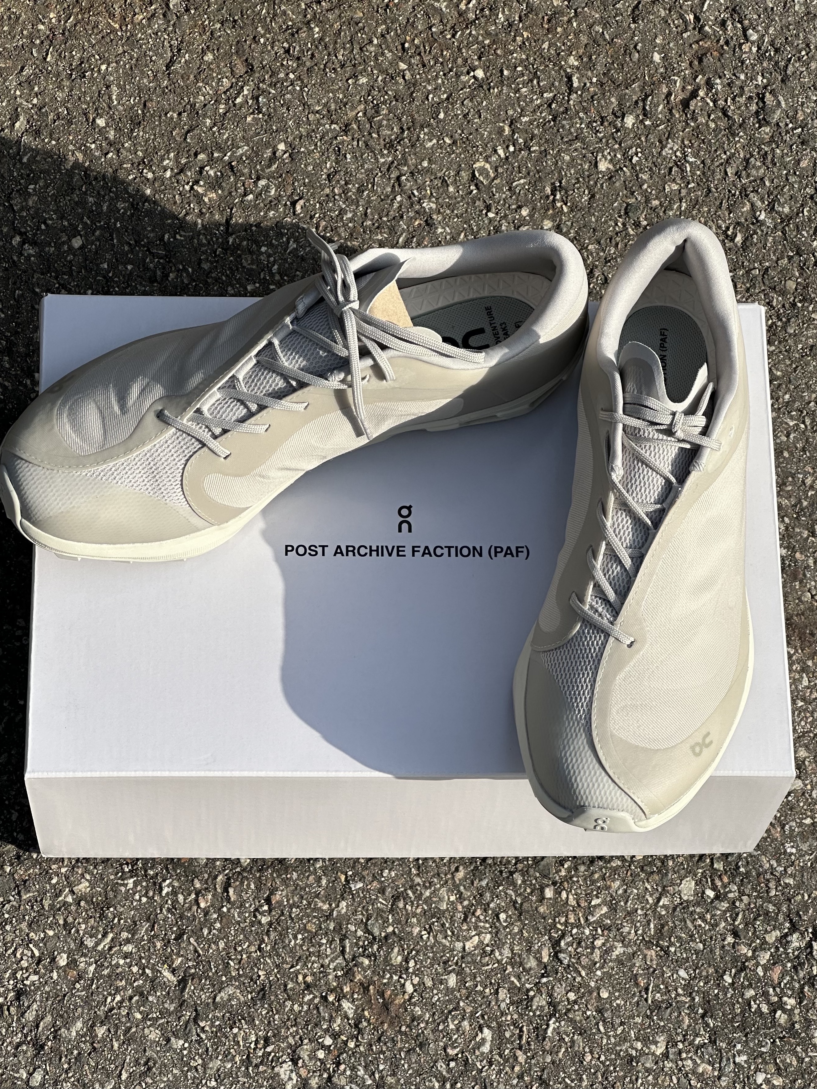 On Running x Post Archive Faction (Paf) Cloudmonster 2 Vapor Frost, On Running x Post Archive Faction (Paf) Cloudmonster 2 Thorn Brown 착용 스타일 - 2