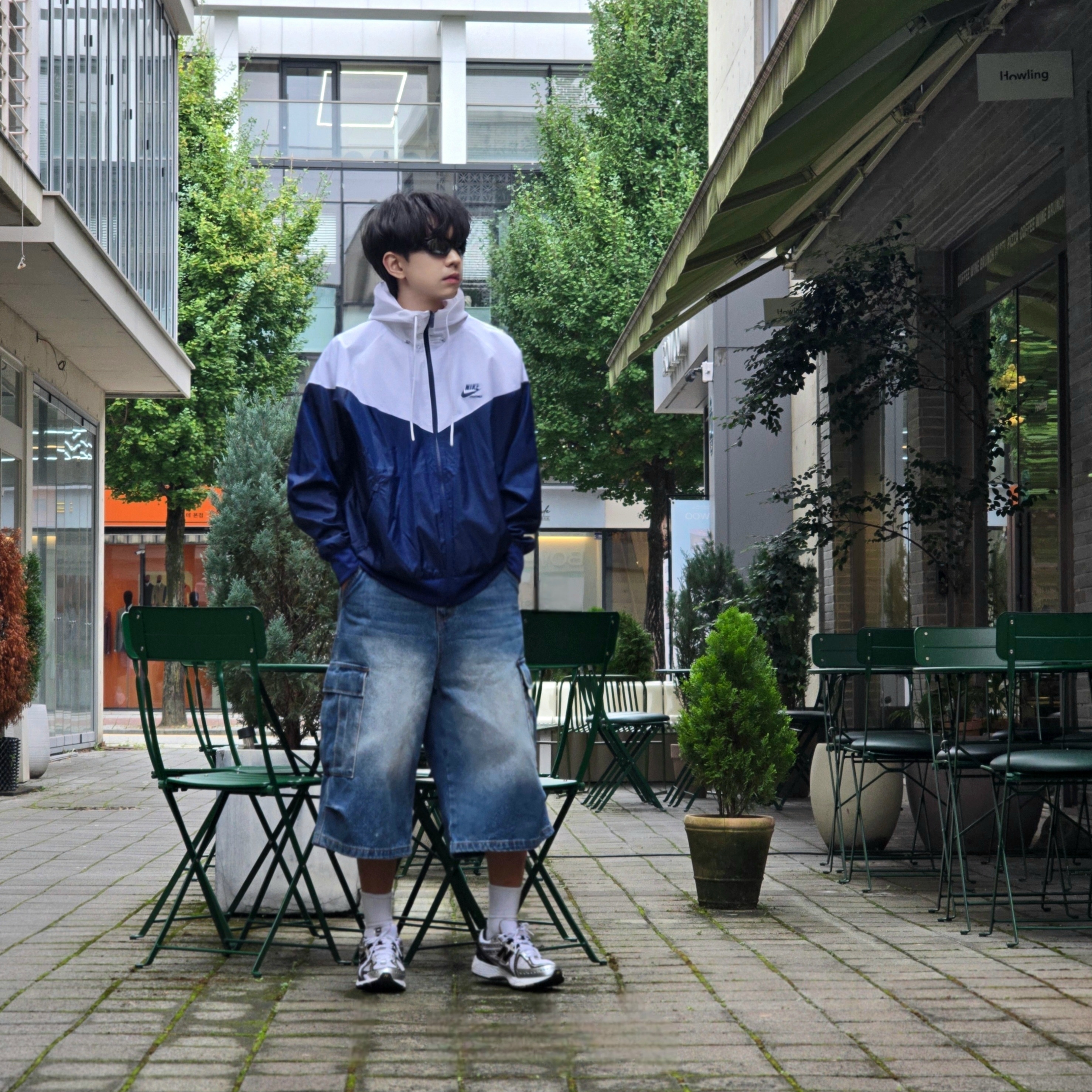 Nike Windrunner Woven Lined Jacket White Blue Void - Asia, New Balance 1906R White Gold 착용 스타일 - 5