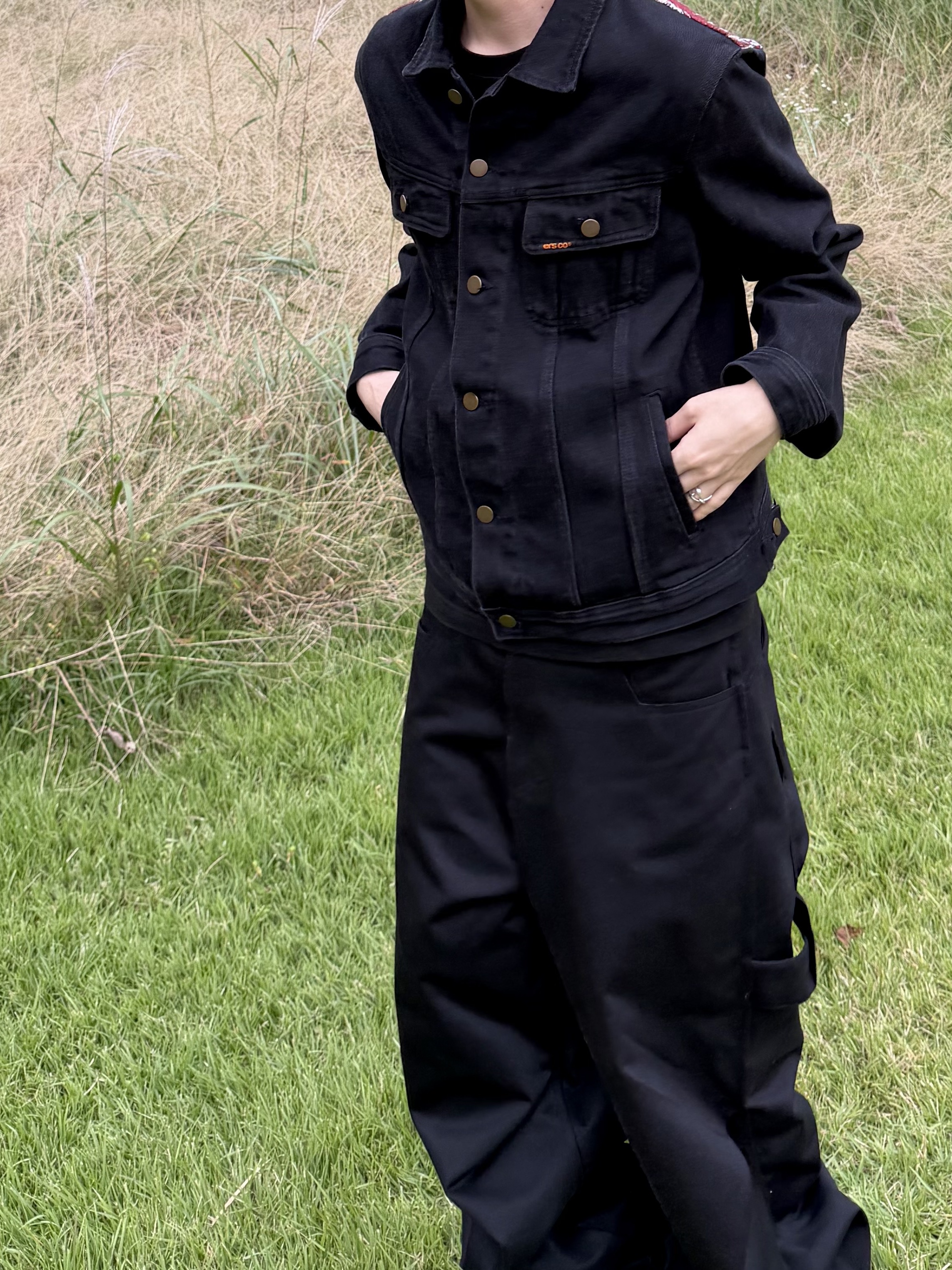 ersco Ancient Denim Trucker Jacket Black, LOSTGARDEN Route Black 착용 스타일 - 3