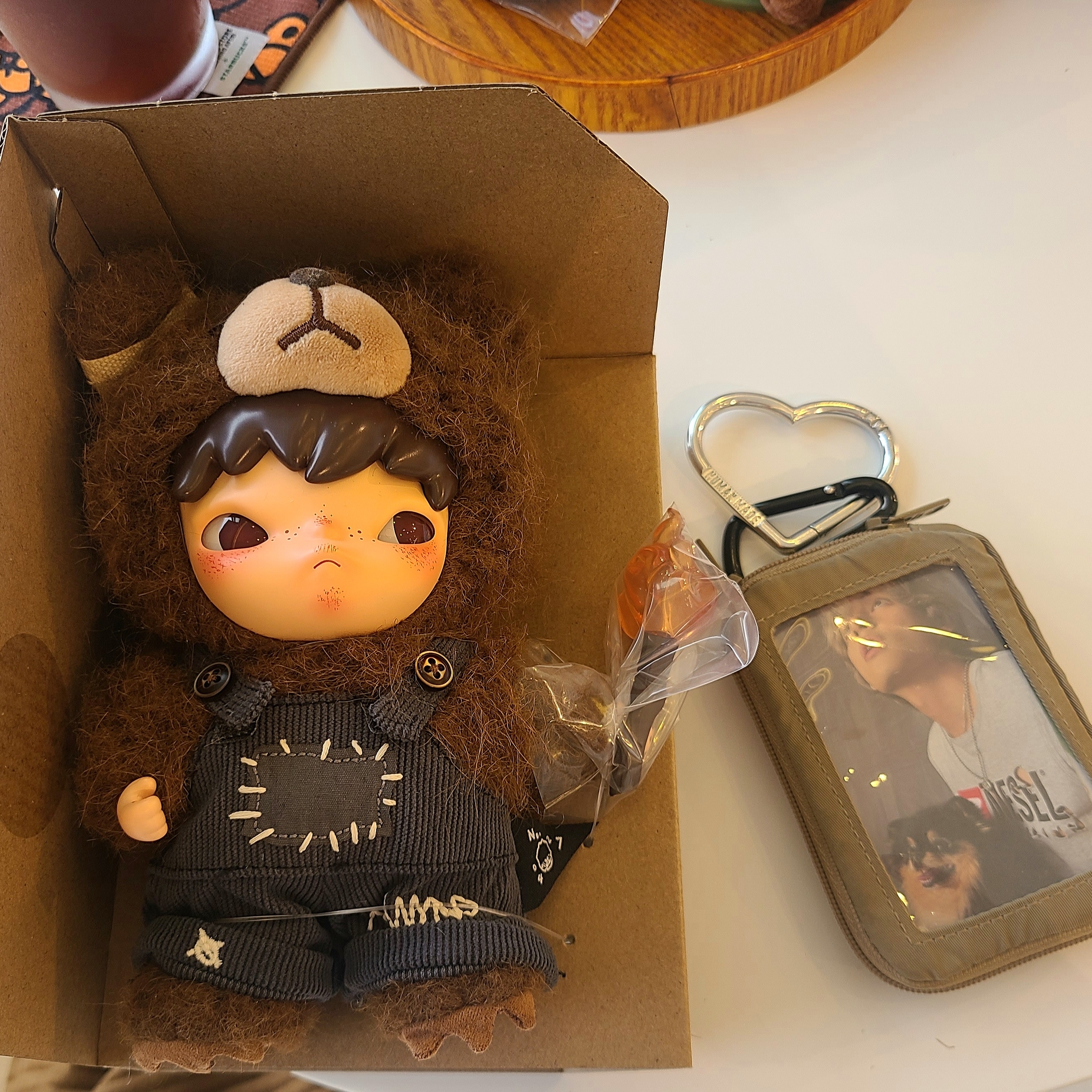 Pop Mart Hirono Living Wild-Fight For Joy Plush Doll, Human Made Heart Carabiner Silver 착용 스타일 - 5