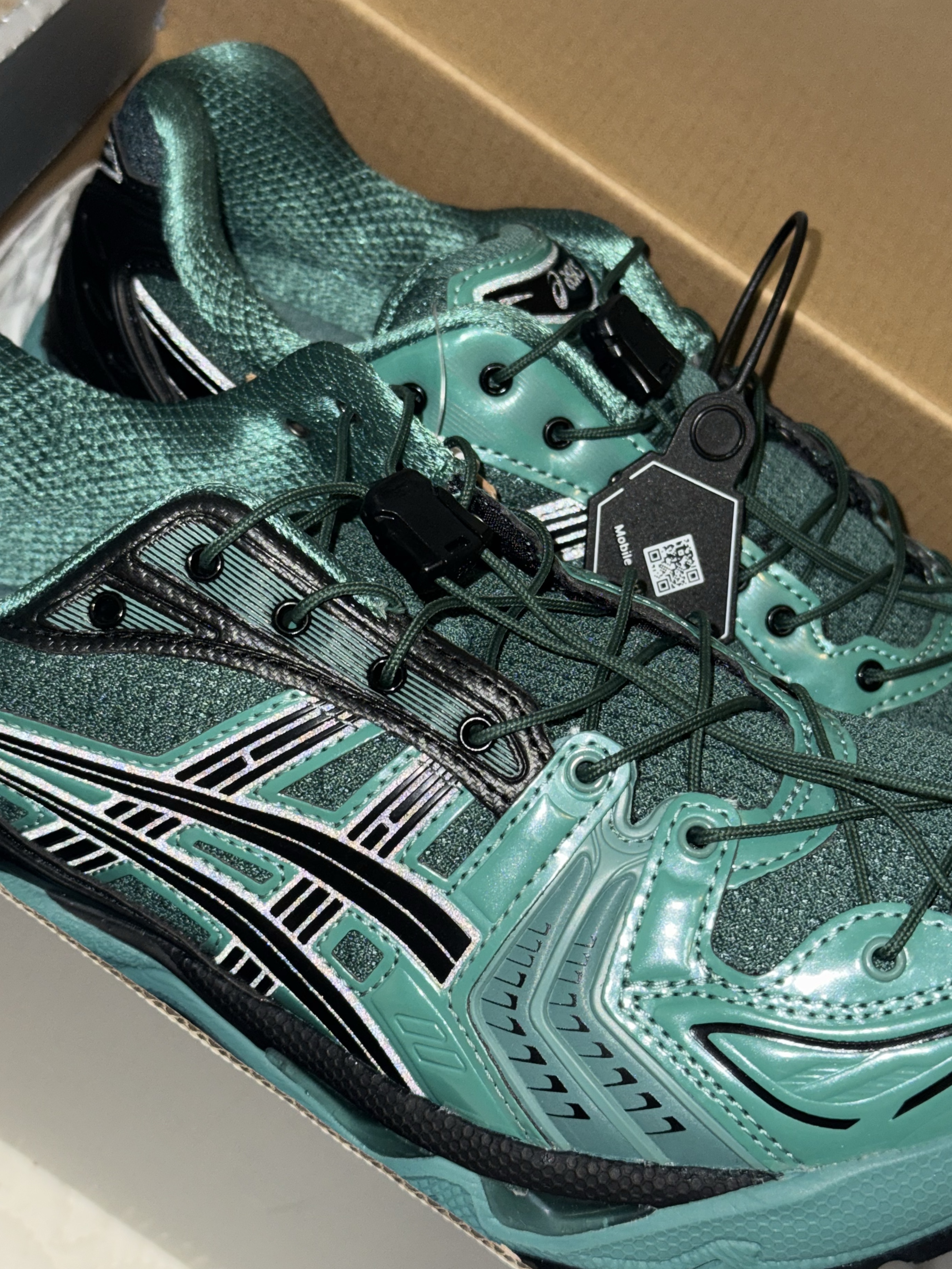 Asics x Unaffected Gel-Kayano 14 Uranus Green 착용 스타일