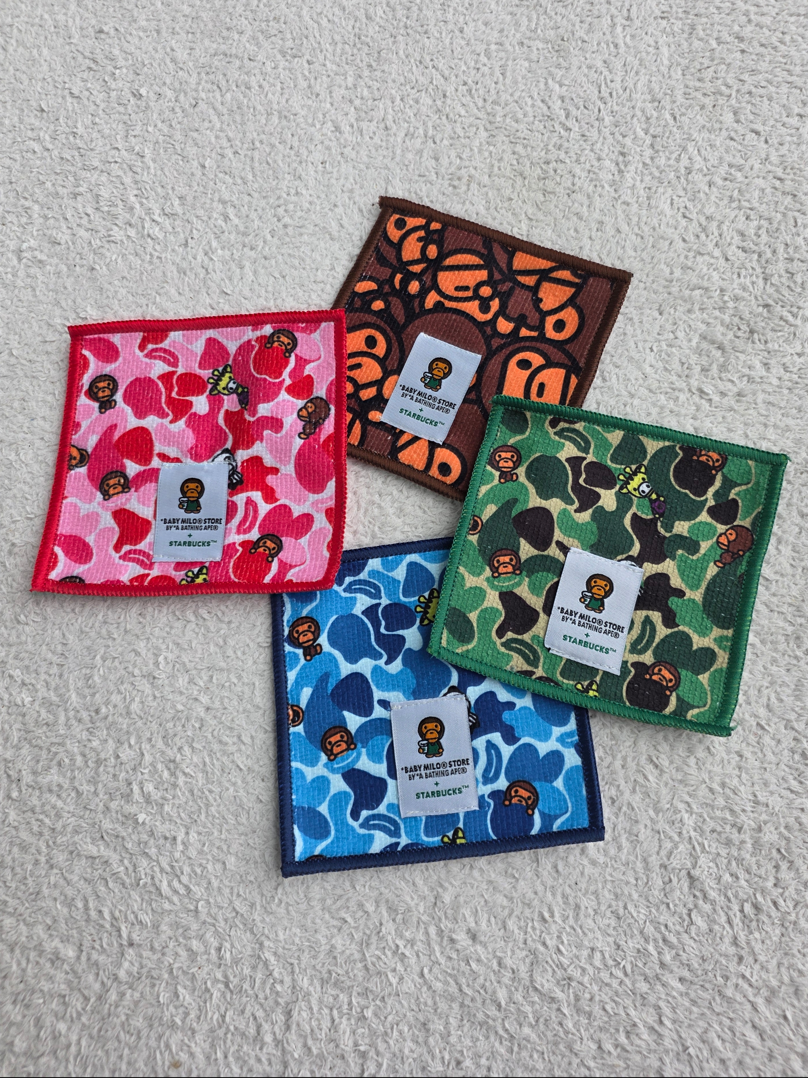 Starbucks x BAPE Baby Milo Coaster 착용 스타일