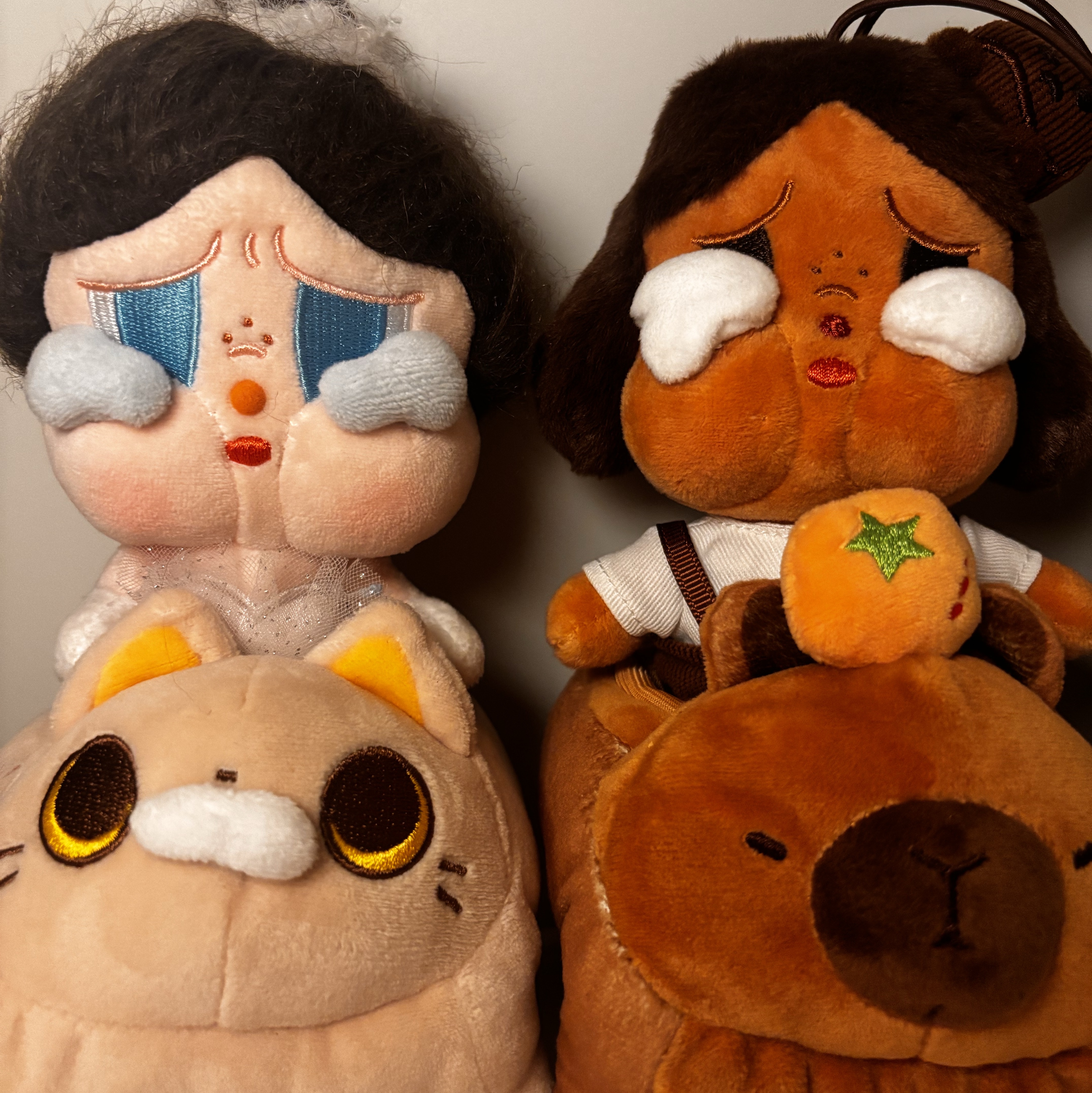 Pop Mart Pop Bean Coffee Factory Series Plush Pendant Sealed Case (1 Blind Box), Pop Mart Crybaby Shiny Shiny Series Plush Pedant Blister Pack 착용 스타일