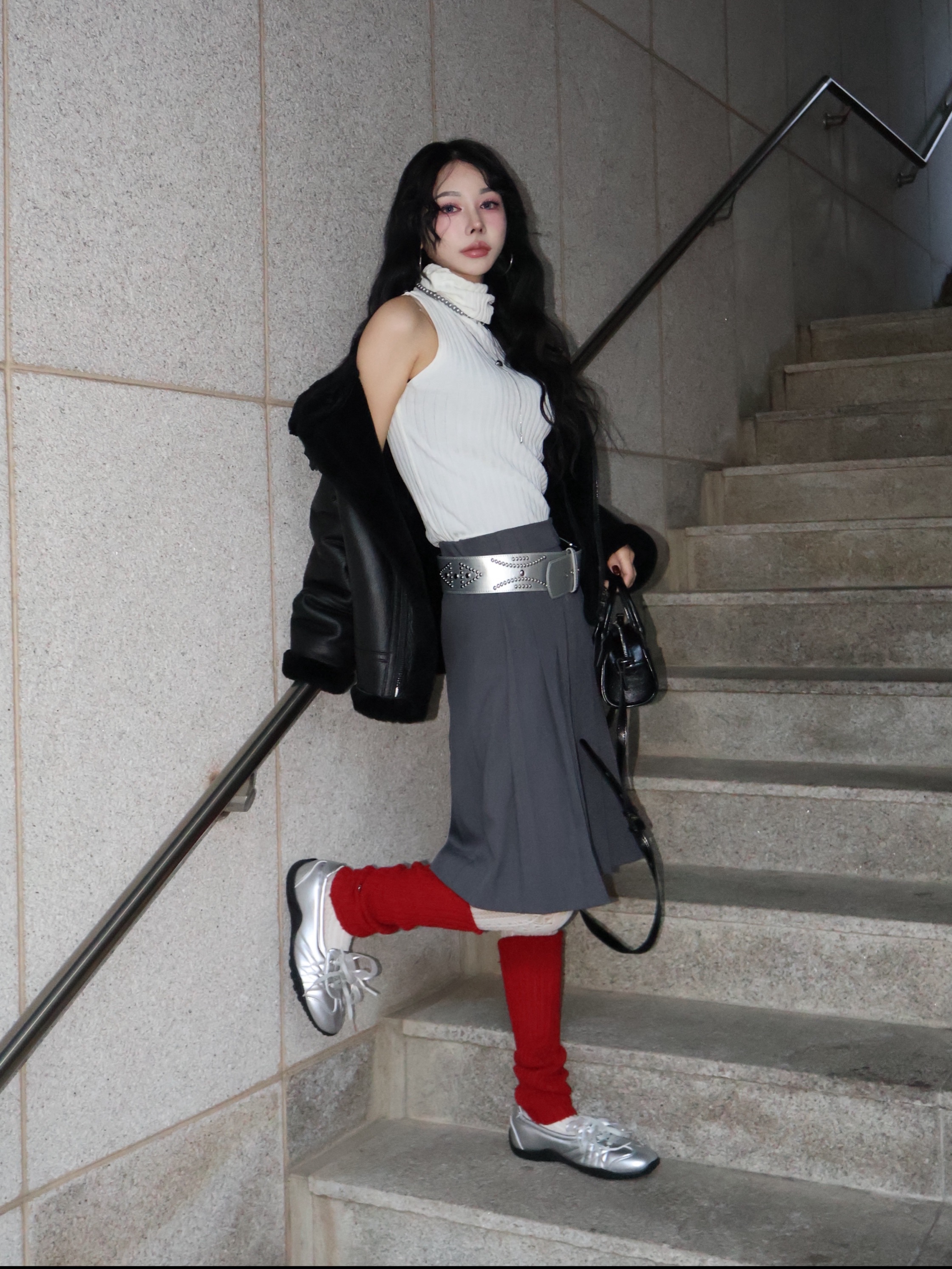 COREOFALCHEMY Comfort Plie MaryJane Silver 착용 스타일 - 2