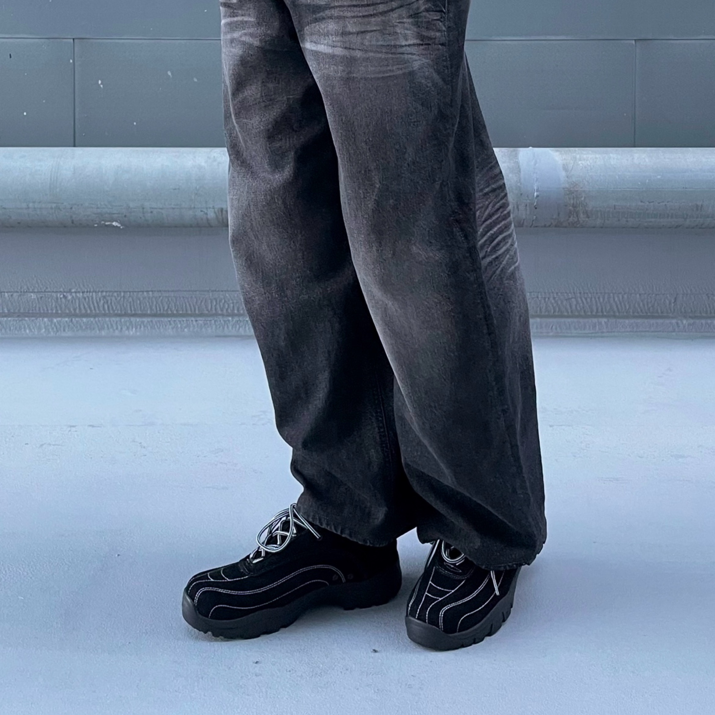 COREOFALCHEMY Balance Hyper Trekking Shoes Black 착용 스타일 - 3