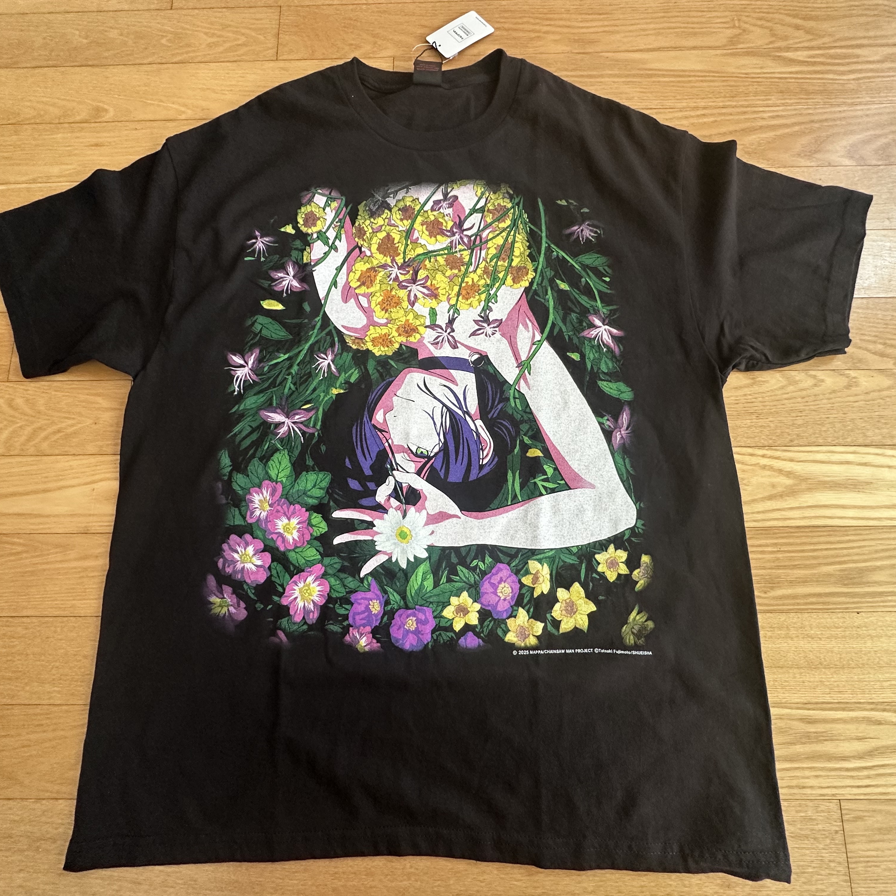 Geeks Rule x Chainsaw Man The Movie: Reze Arc 15 Silkscreen Printing T-Shirt Ver. 1 Black 착용 스타일 - 1