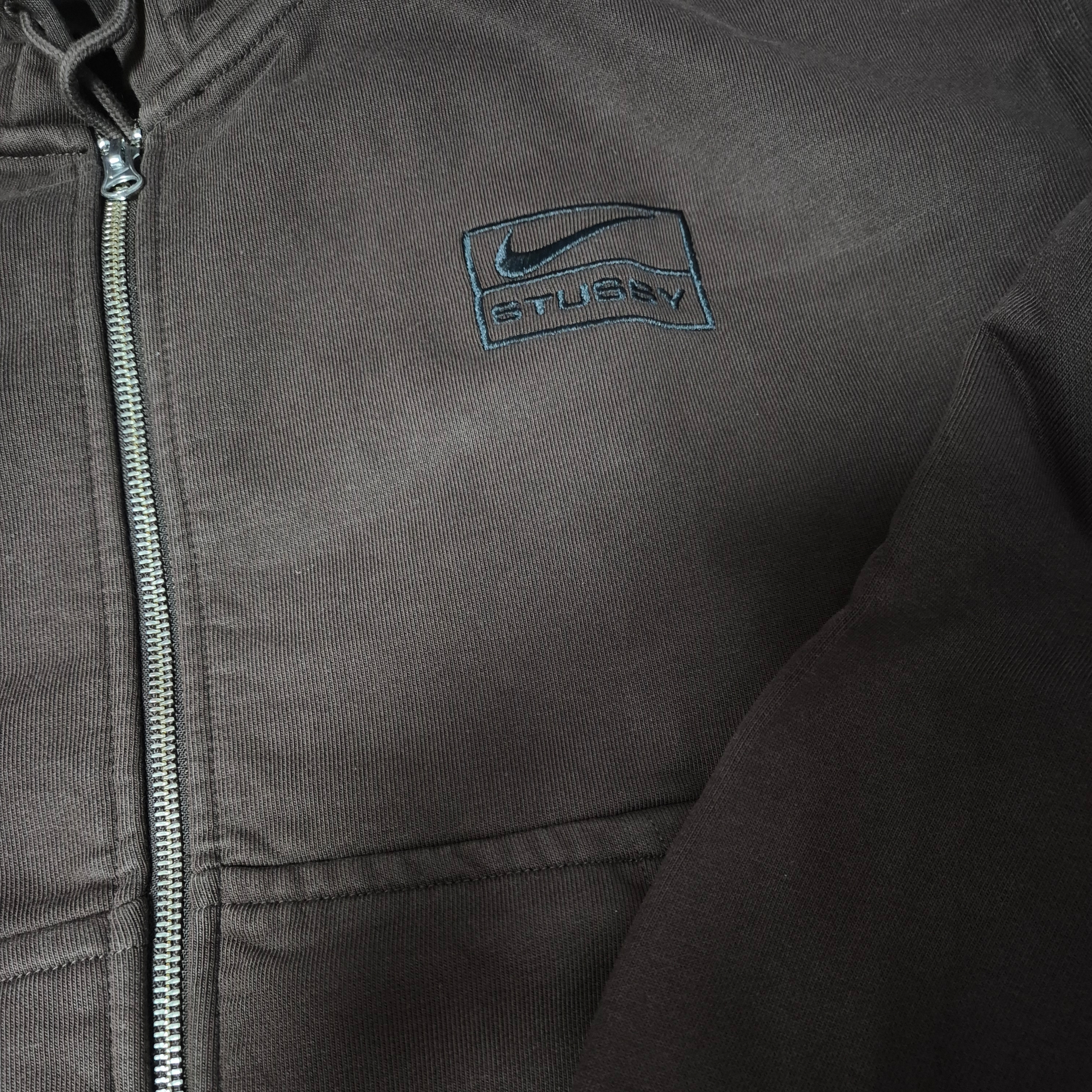 Nike x Stussy Stone Washed Fleece Zip Hoodie Dark Cinder (FJ9175-261) 착용 스타일 - 1