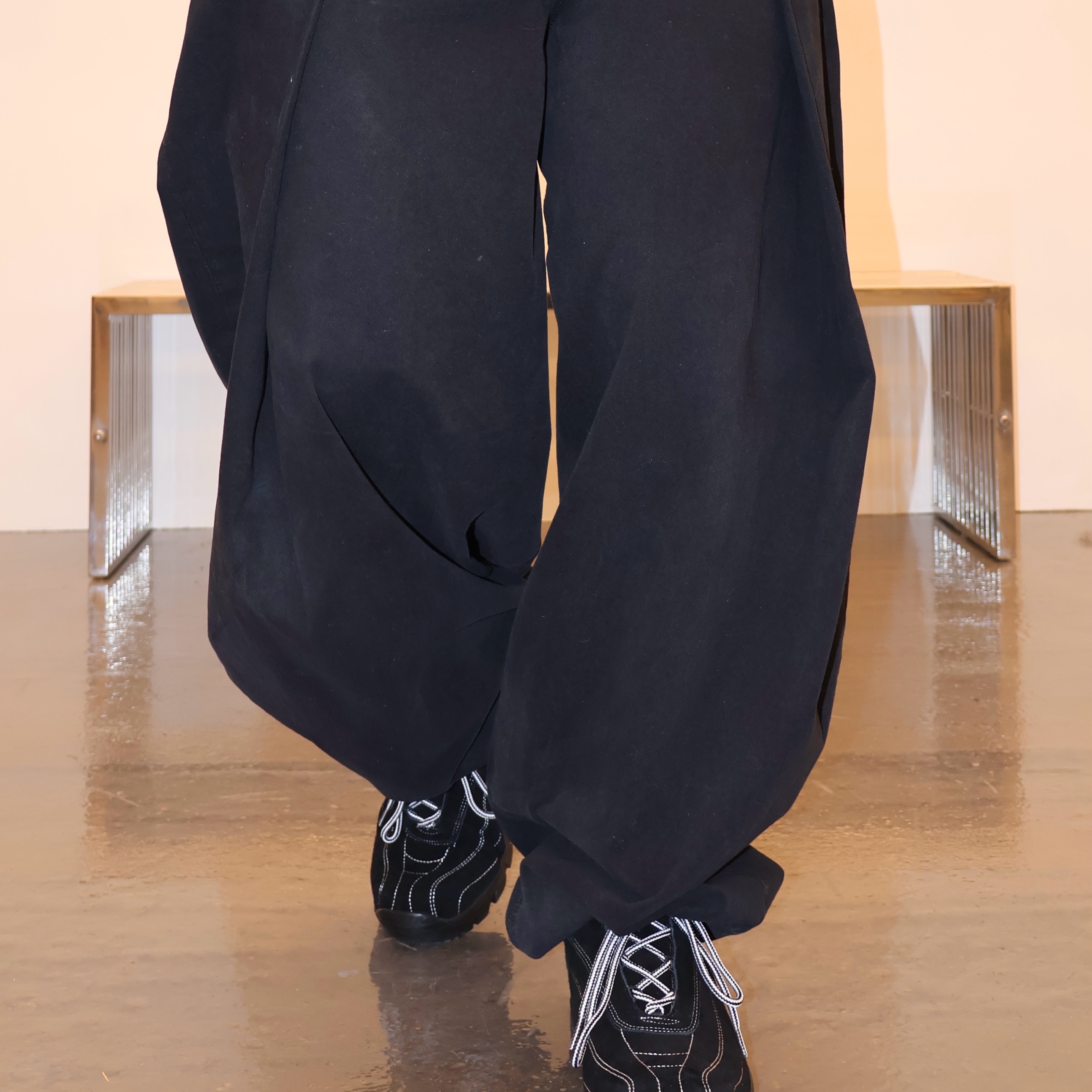 COREOFALCHEMY Balance Hyper Trekking Shoes Black 착용 스타일 - 4