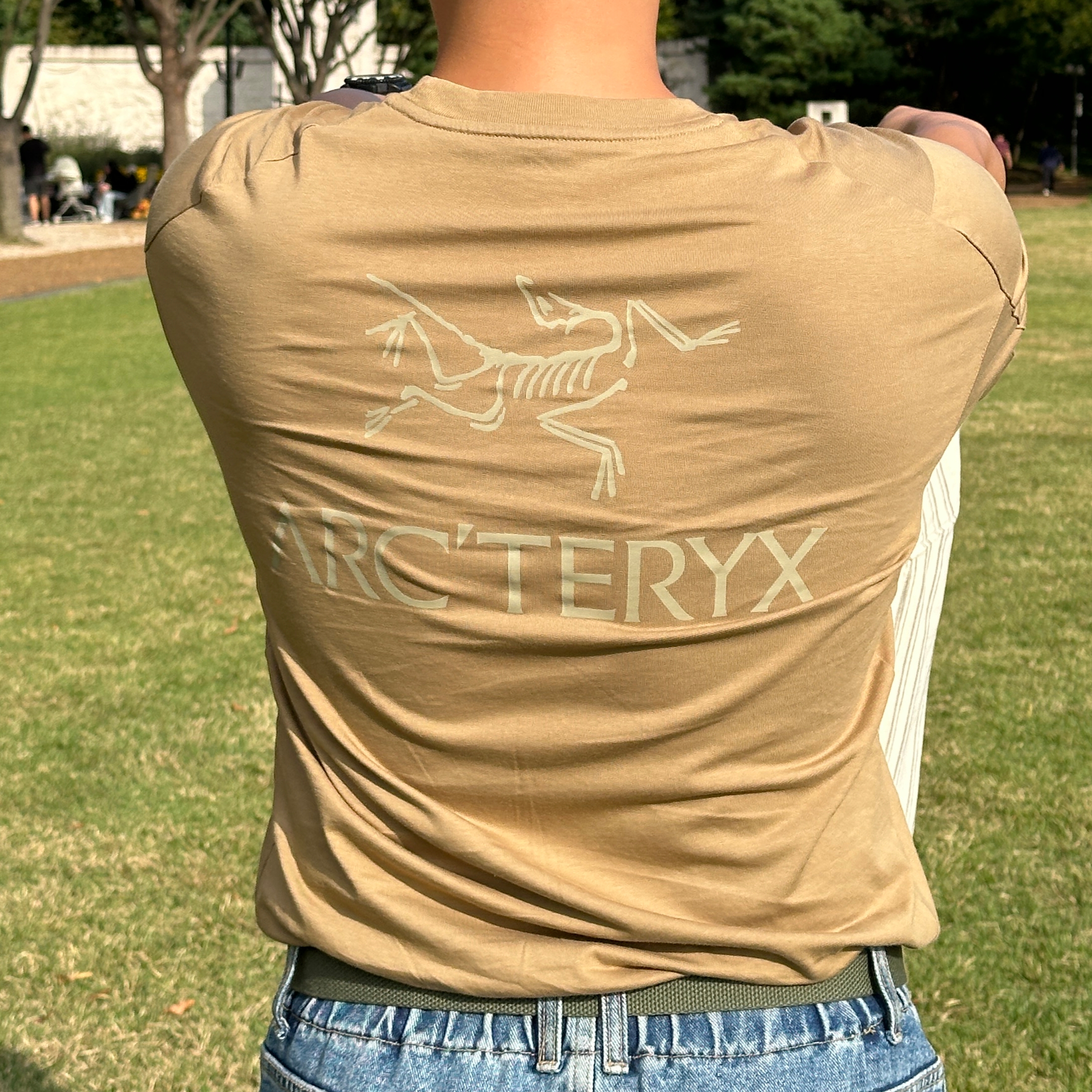 Arc'teryx Kragg SL Cotton Bird Word SS T-Shirt Canvas 착용 스타일 - 3