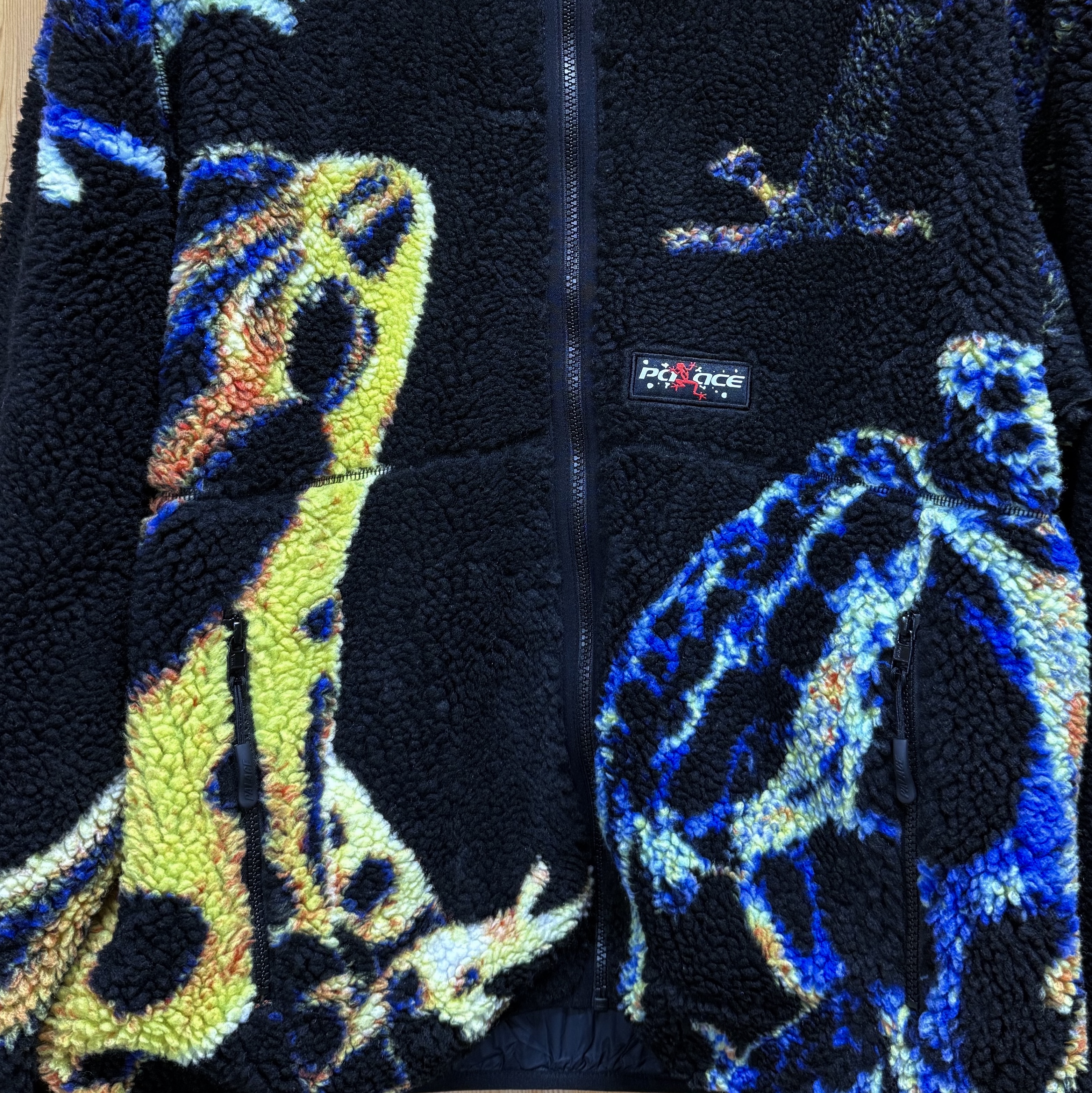 Palace Frogger Reversible Fleece Black - 25FW, Casio G-Shock Frogman 30th Anniversary Limited Edition GW-8230B-9A 착용 스타일 - 2