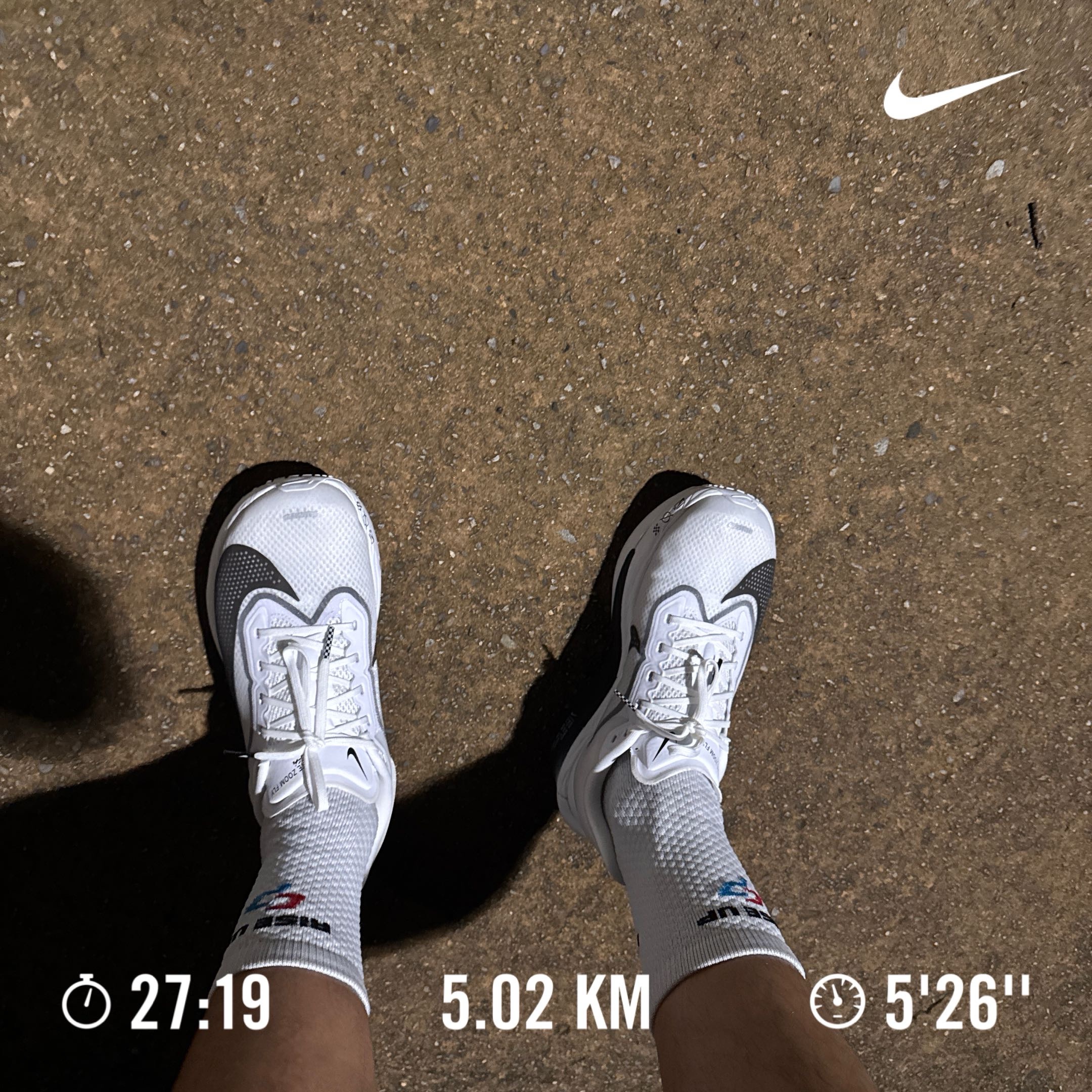 Nike Zoom Fly 6 White Smoke Grey 착용 스타일