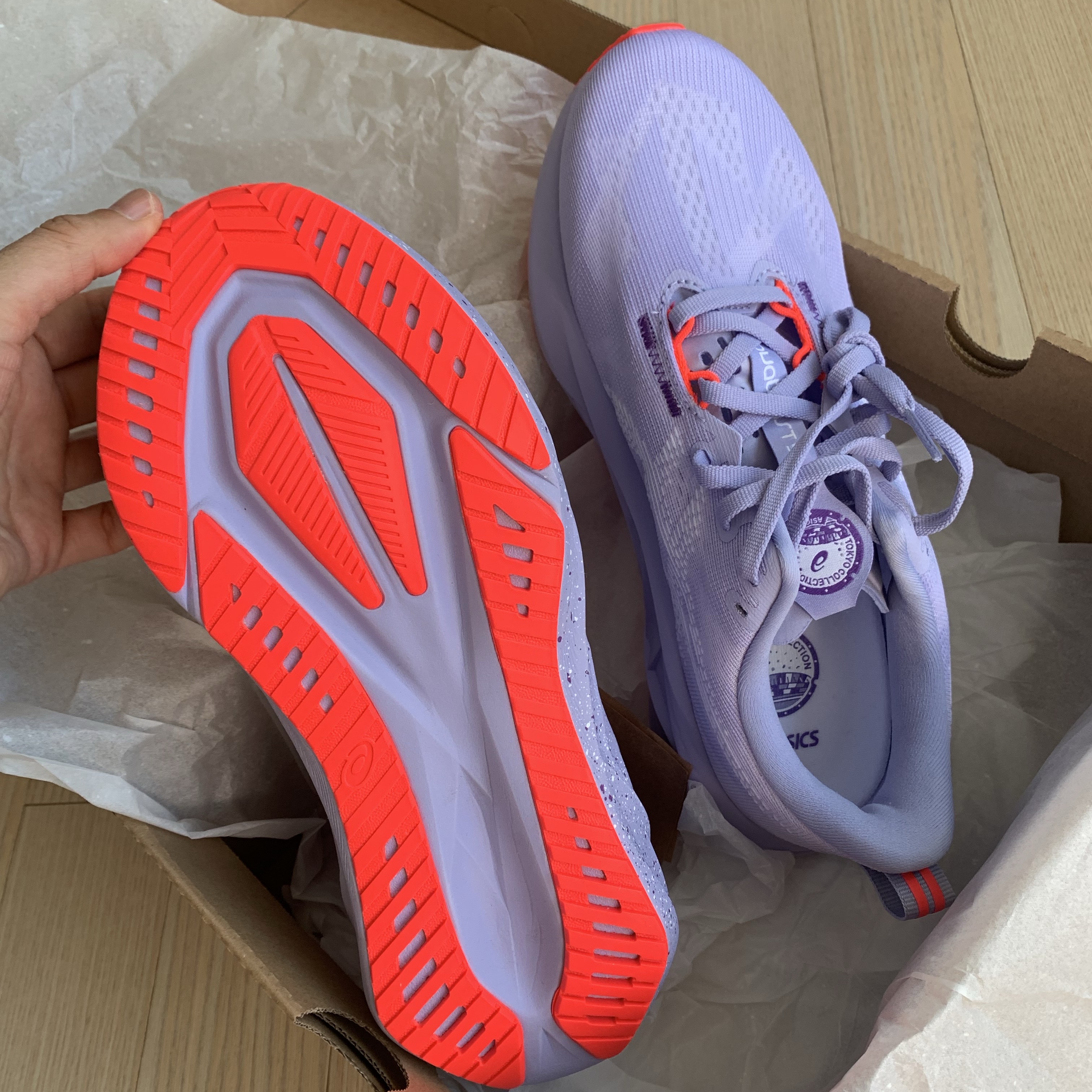 (W) Asics Novablast 5 Tokyo Vapor Edo Purple 착용 스타일 - 2