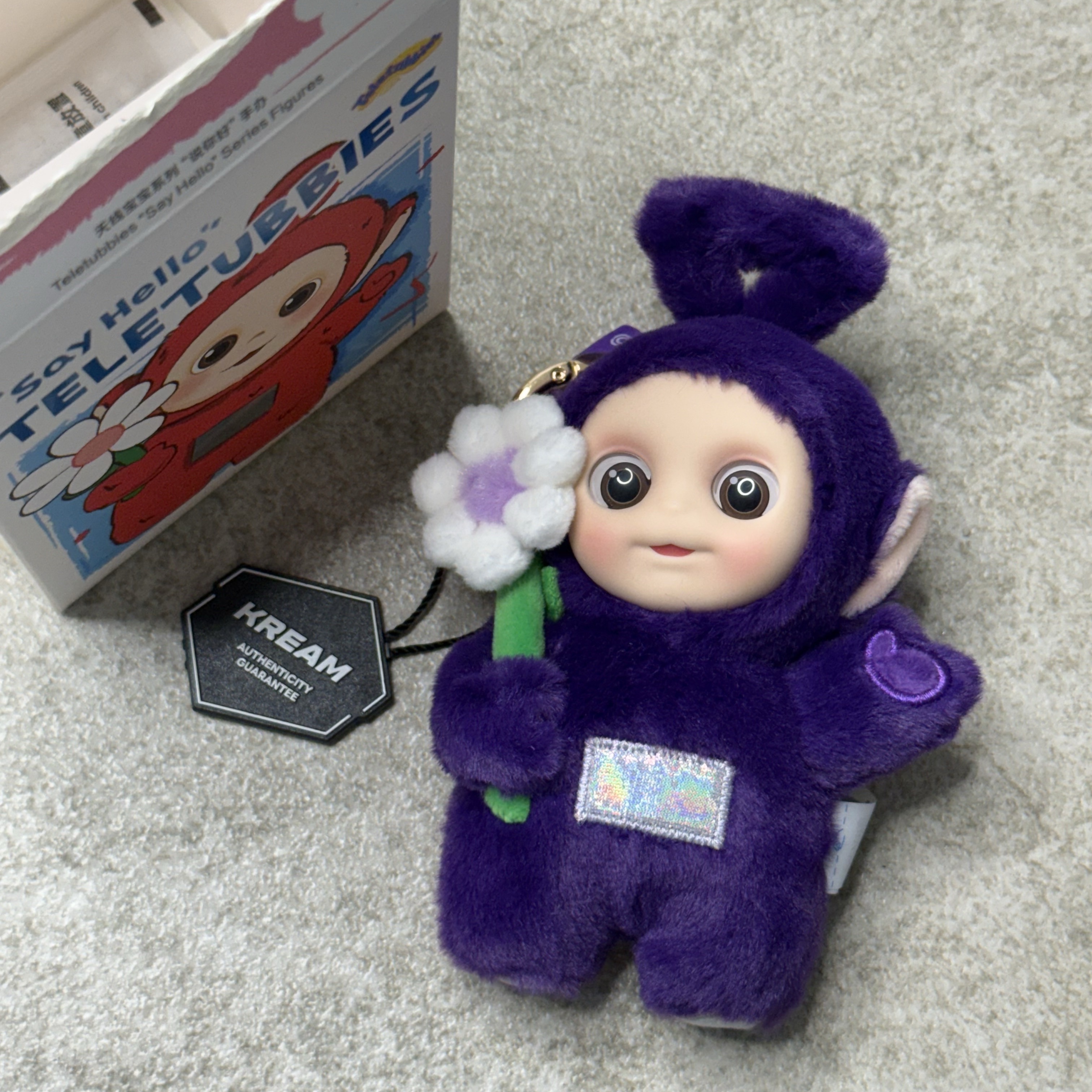 Pop Mart Teletubbies Say Hello Series Figures Sealed Case Tinky Winky's Chill Flower (Opened Case) 착용 스타일