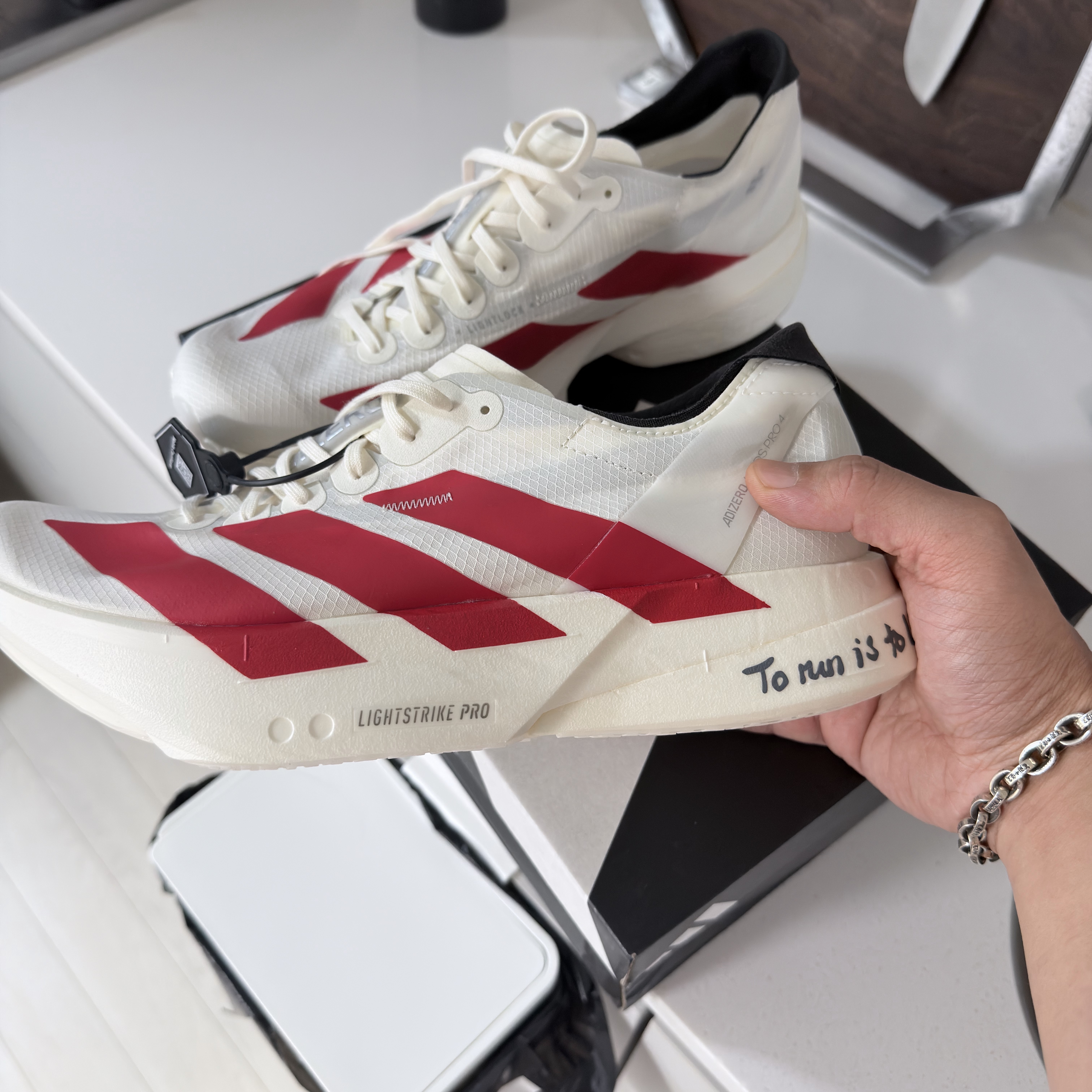 Adidas Adizero Adios Pro 4 Off White Better Scarlet, Hansroom Chrome Hearts Large Paper Chain Bracelet 착용 스타일