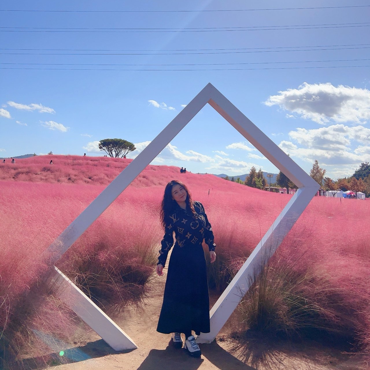 (W) Louis Vuitton Mixed Monogram Masculine Shirt Black, Salomon x MM6 Maison Margiela X-ALP White 착용 스타일