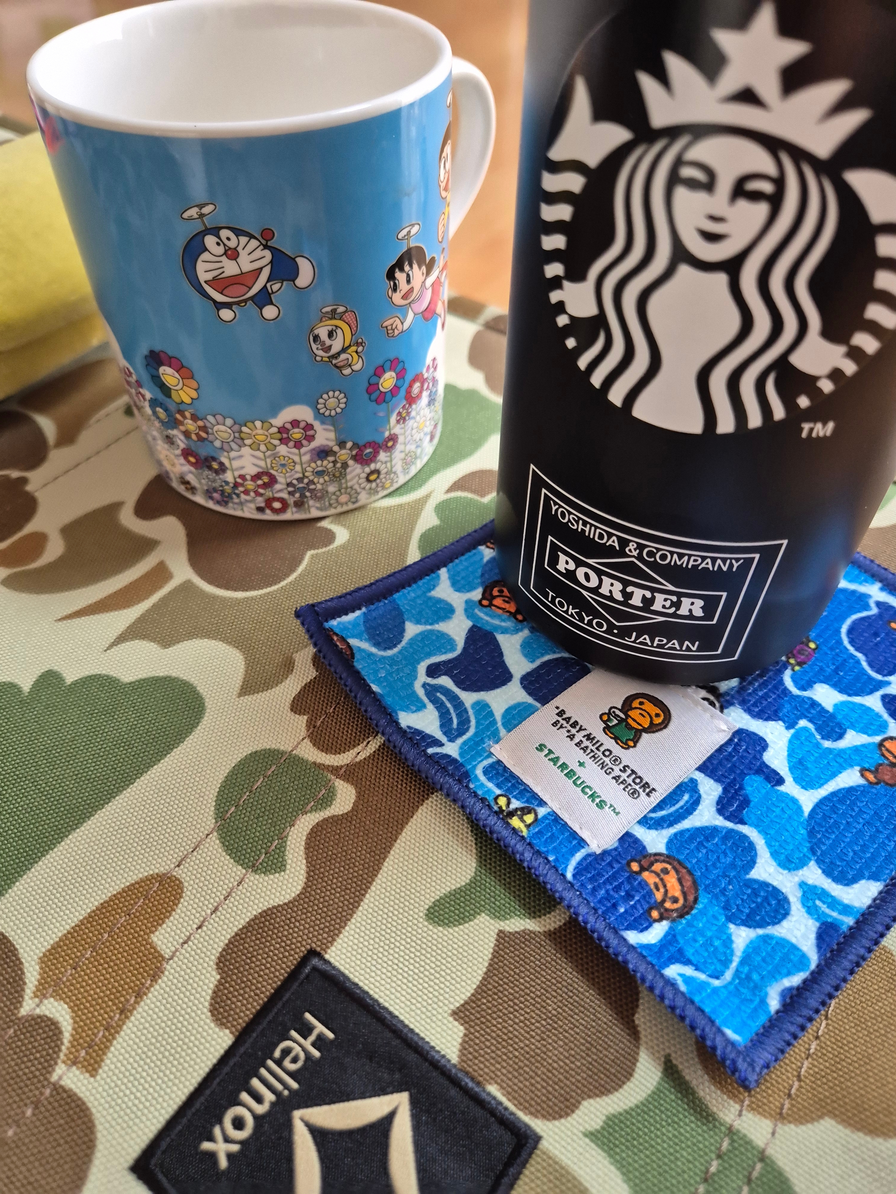 Helinox Tactical Table M Duck Camo, Porter x Starbucks S/S Logo Bottle 473ml Black 착용 스타일 - 2