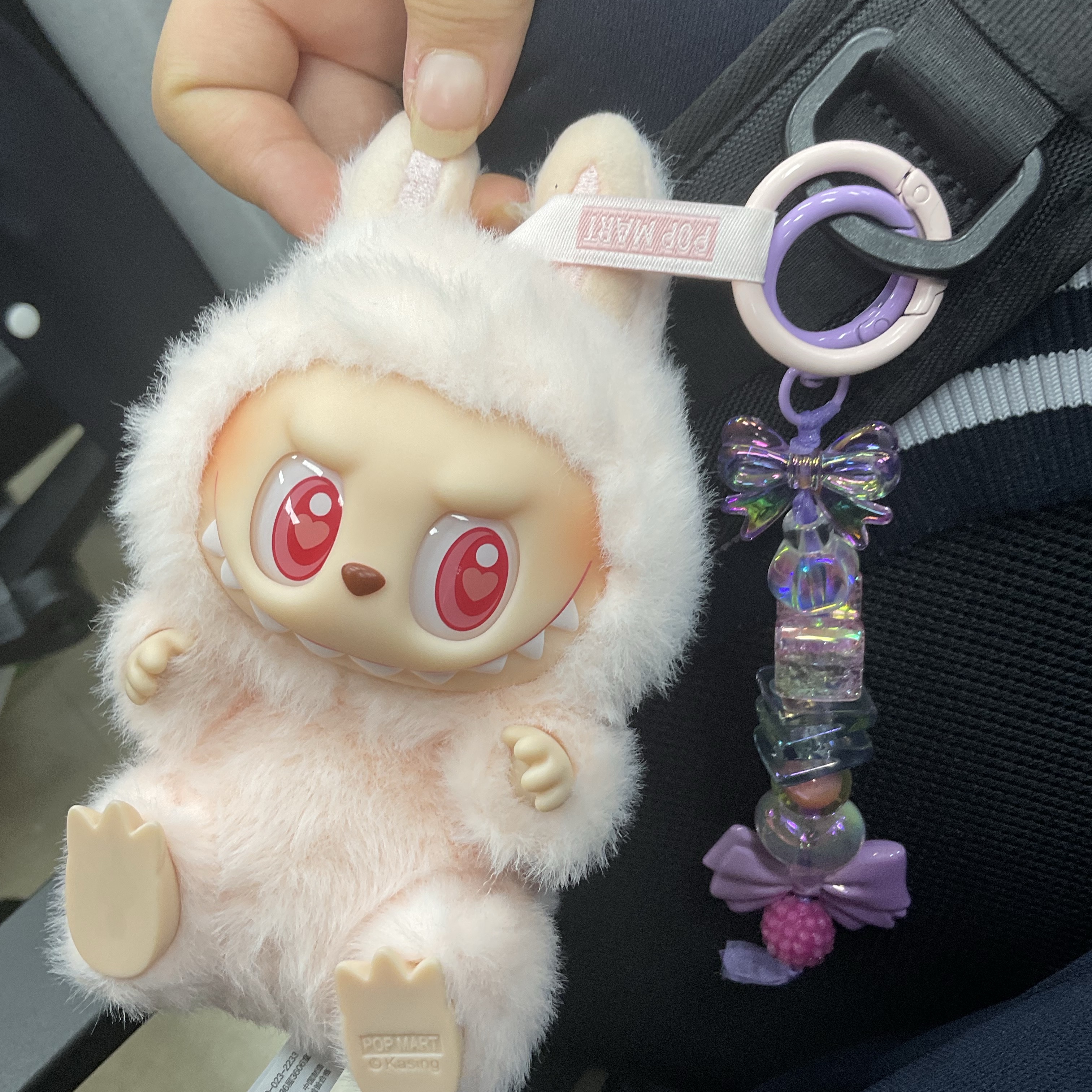 Pop Mart Labubu Let's Play Together Doll Series Dada Keyring (Opened Case) 착용 스타일