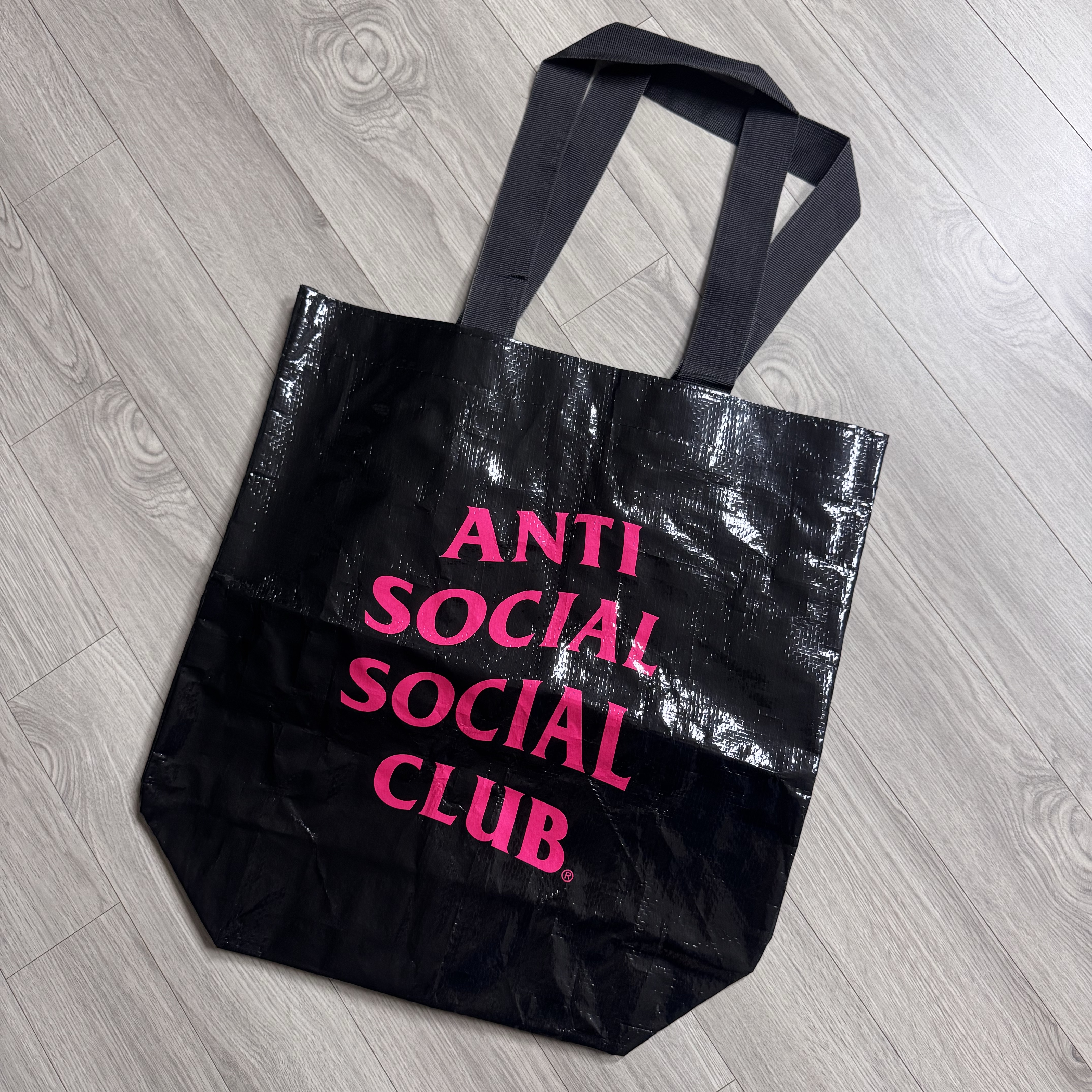 Anti Social Social Club Reusable Bag Black 착용 스타일 - 1