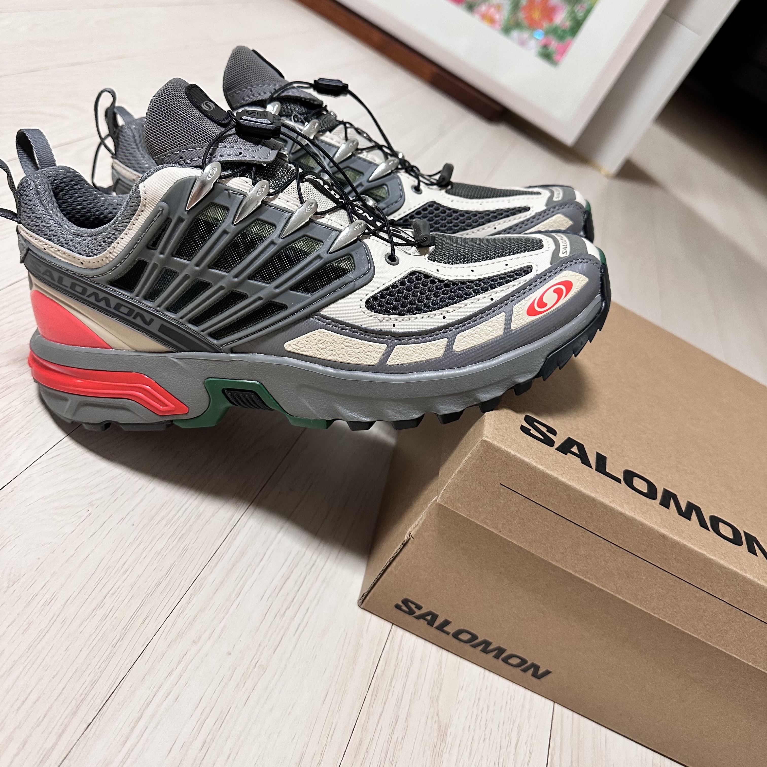 Salomon ACS Pro Pewter Cement 착용 스타일