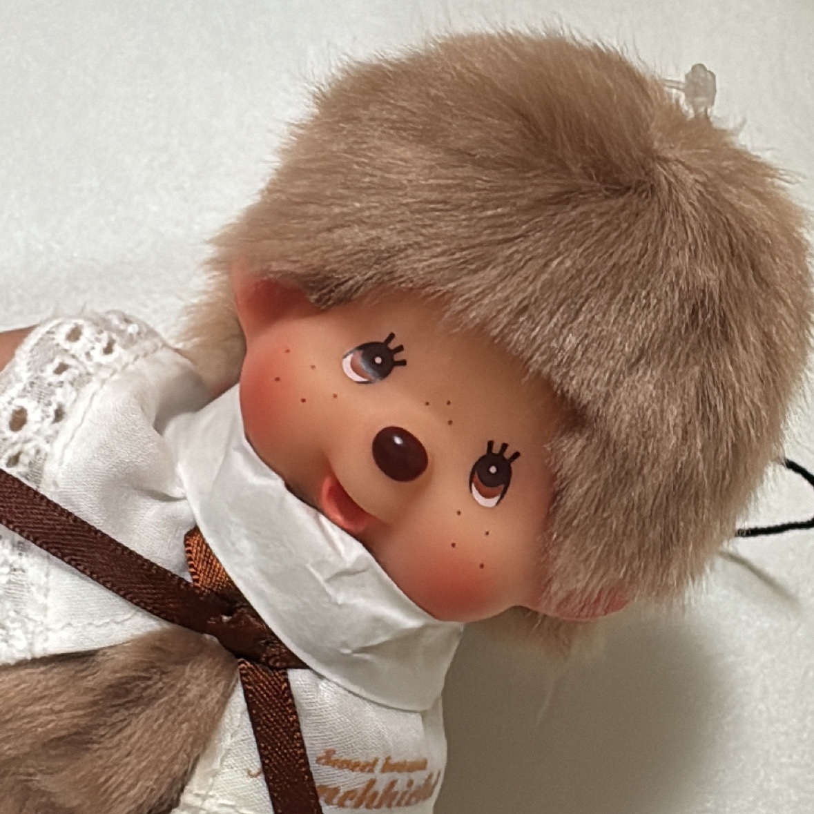 Monchhichi Sweet Key Chain Brown 착용 스타일