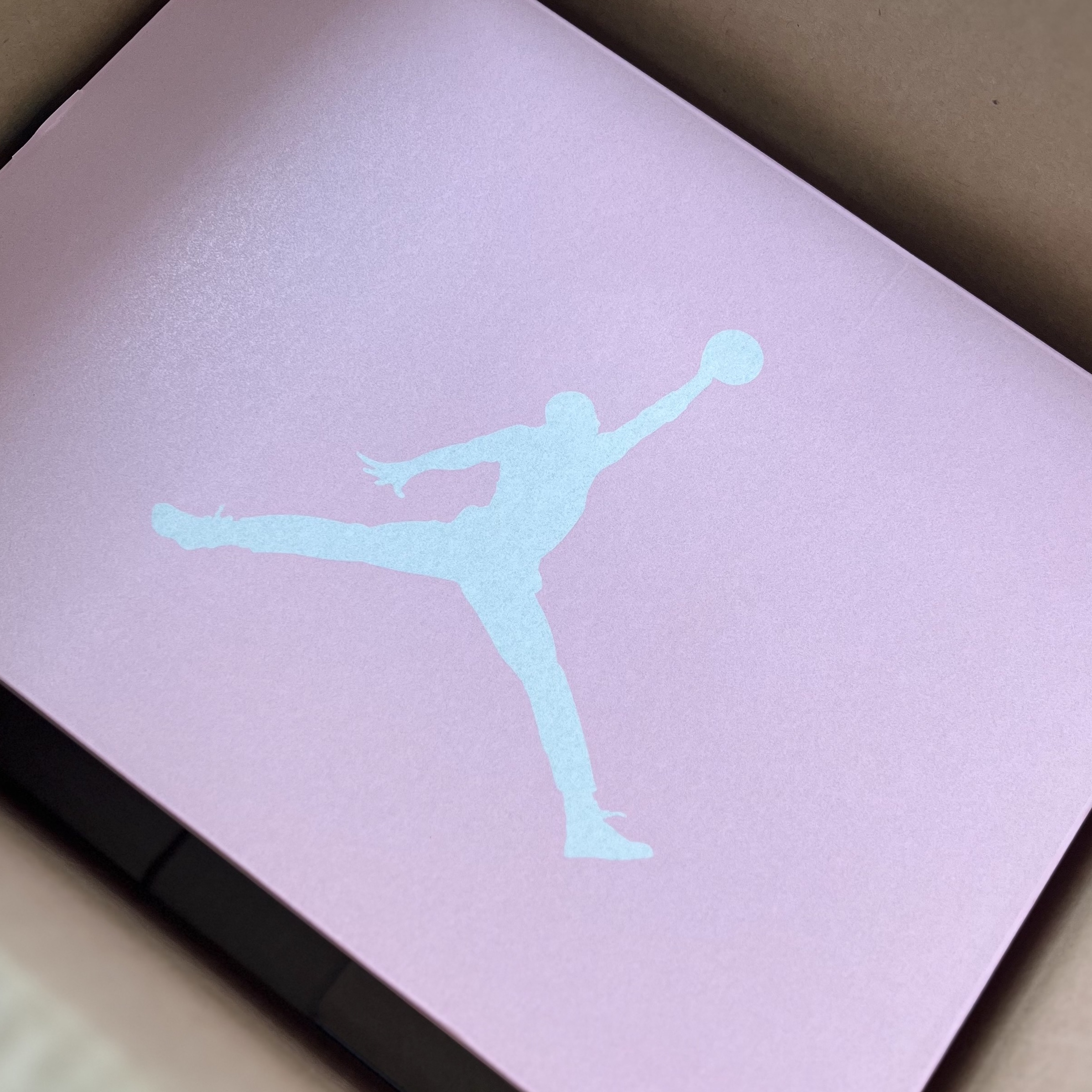 Jordan 5 Retro White Medium Soft Pink 착용 스타일 - 1