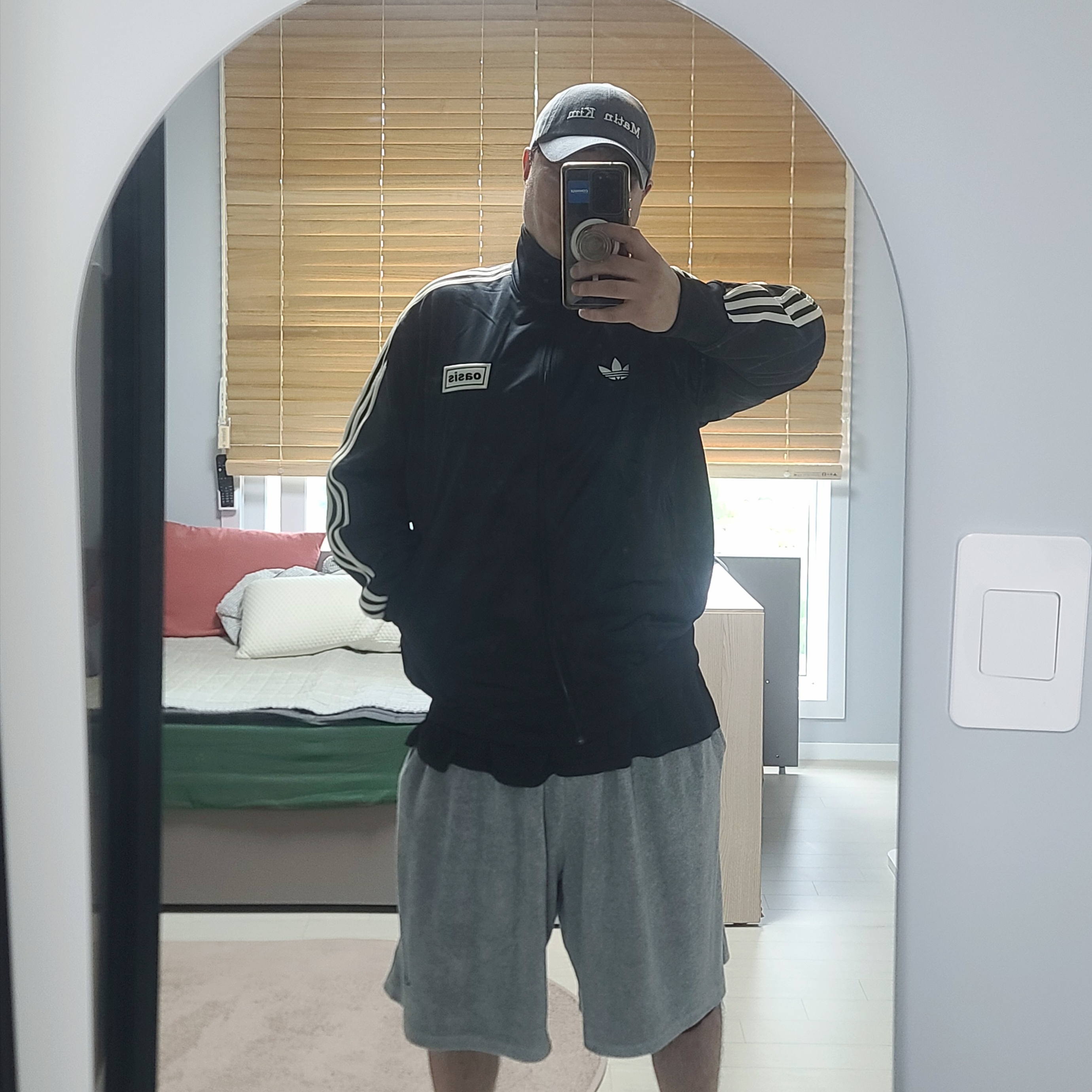 Adidas x Oasis Tour Firebird Track Top Black - US Sizing 착용 스타일 - 1