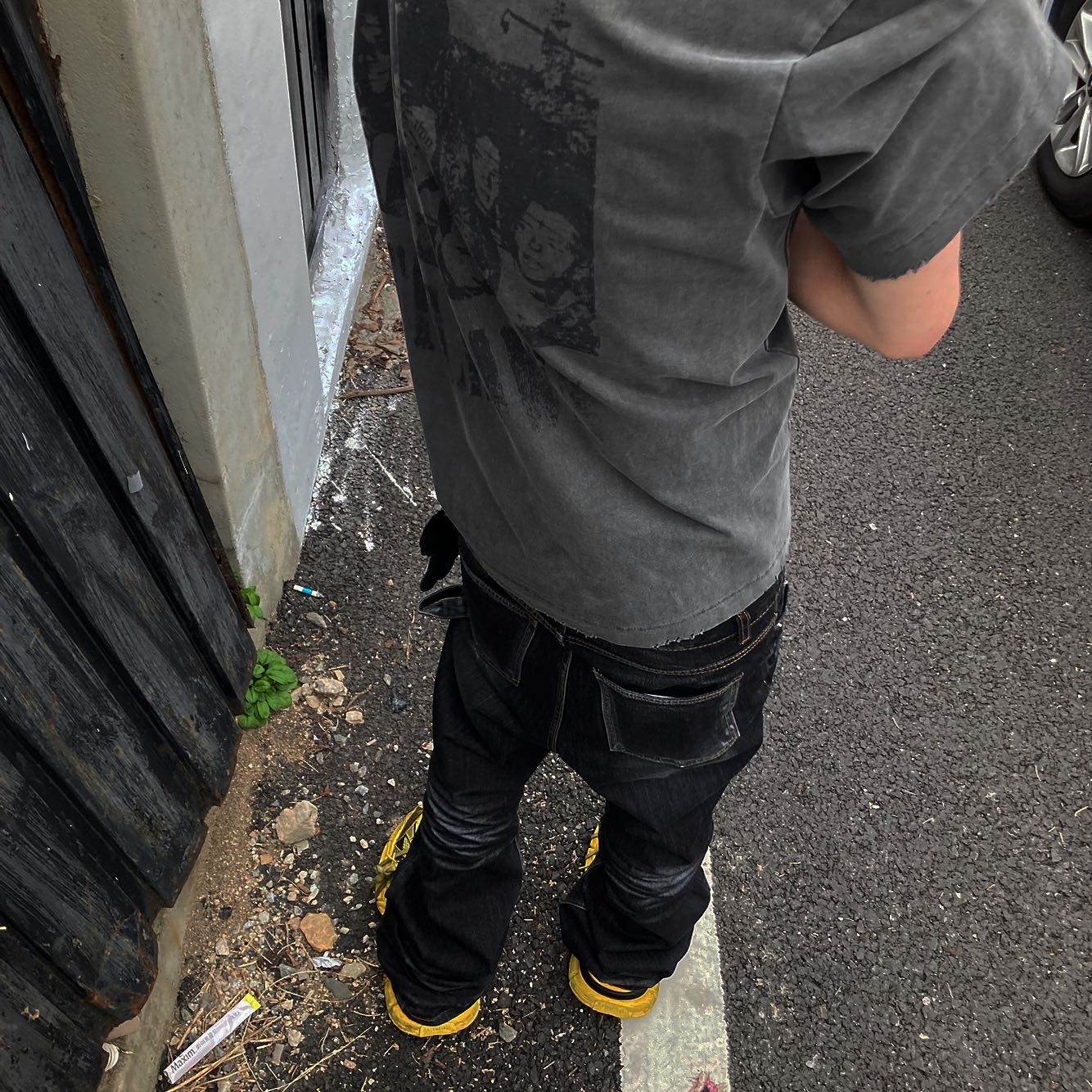 Undermycar Soundwave Dirty Coated Hood Zip-Up Black Oil - 23SS, OMO Glitter Coated Flared Jean Washed Black 착용 스타일 - 2