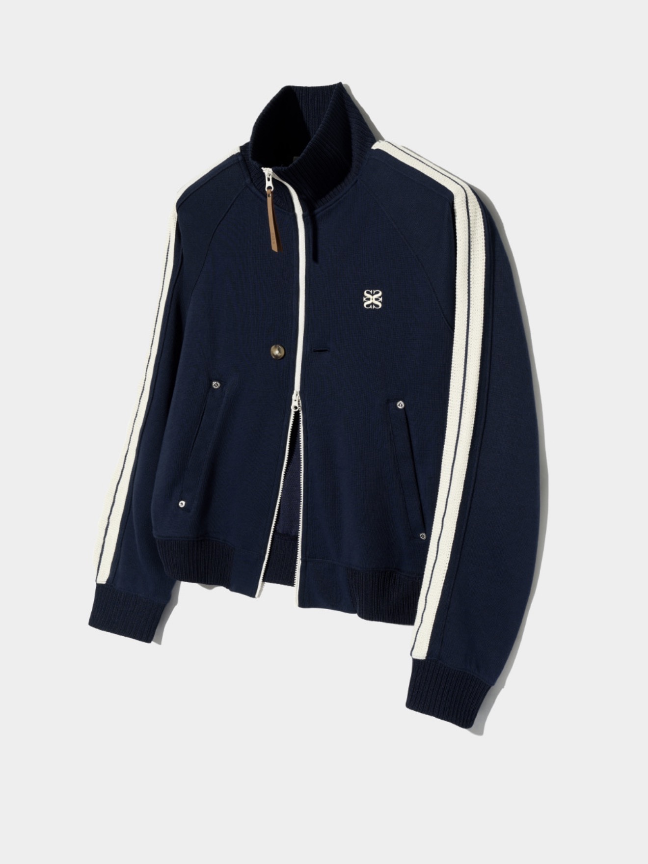 SATUR Lawton All Day Track Zip up Jacket Classic Navy, SATUR Lawton Collar Track Zip-up Jacket Resort Cream 착용 스타일 - 1