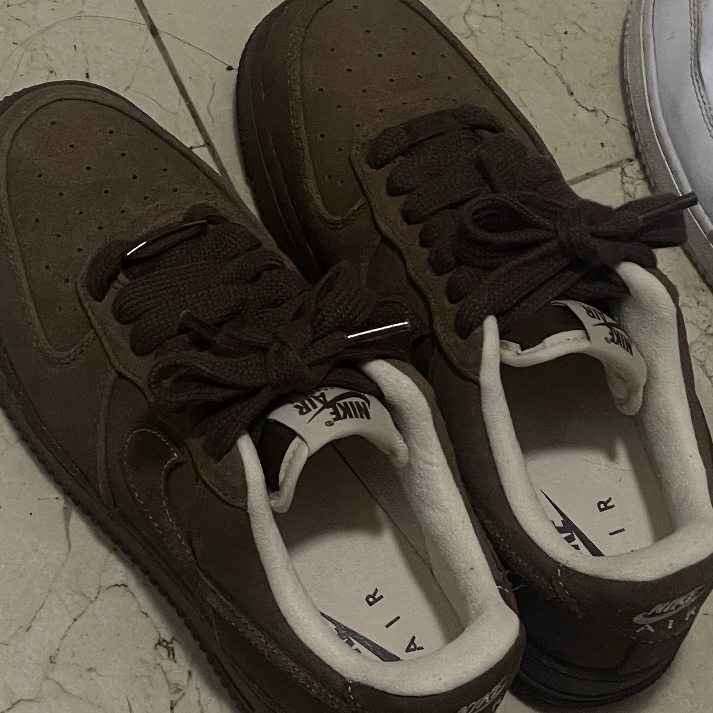 (W) Nike Air Force 1 '07 Cacao Wow 착용 스타일