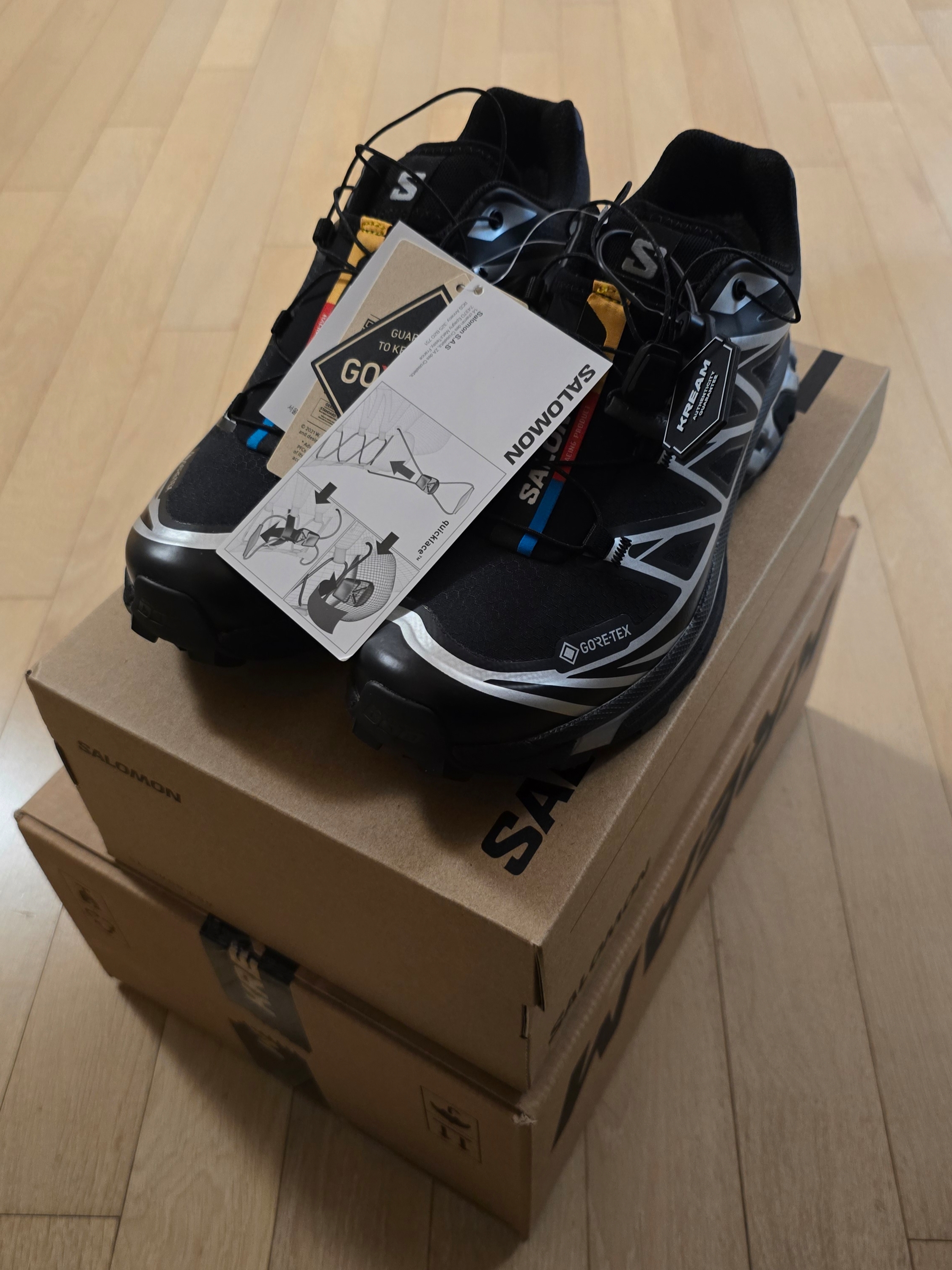 Salomon XT-6 GTX Black Silver 착용 스타일 - 1