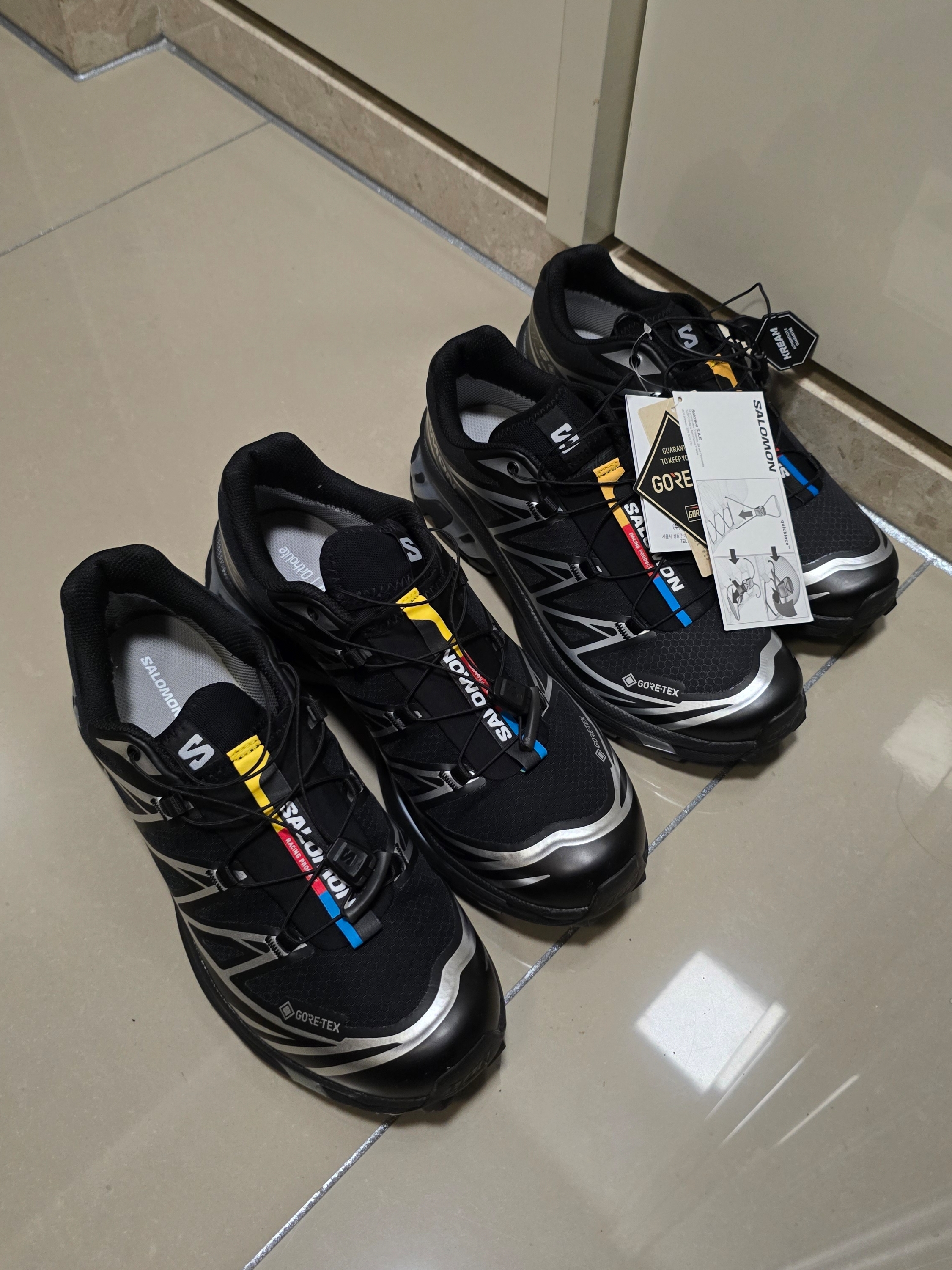 Salomon XT-6 GTX Black Silver 착용 스타일 - 2