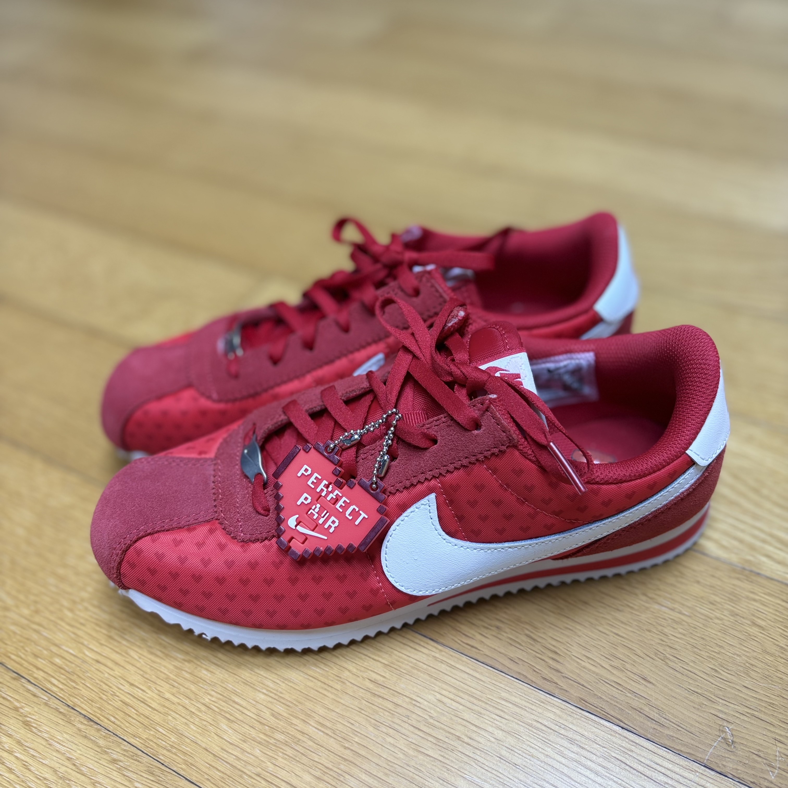 (GS) Nike Cortez Valentine's Day Light Crimson Fire Red 착용 스타일