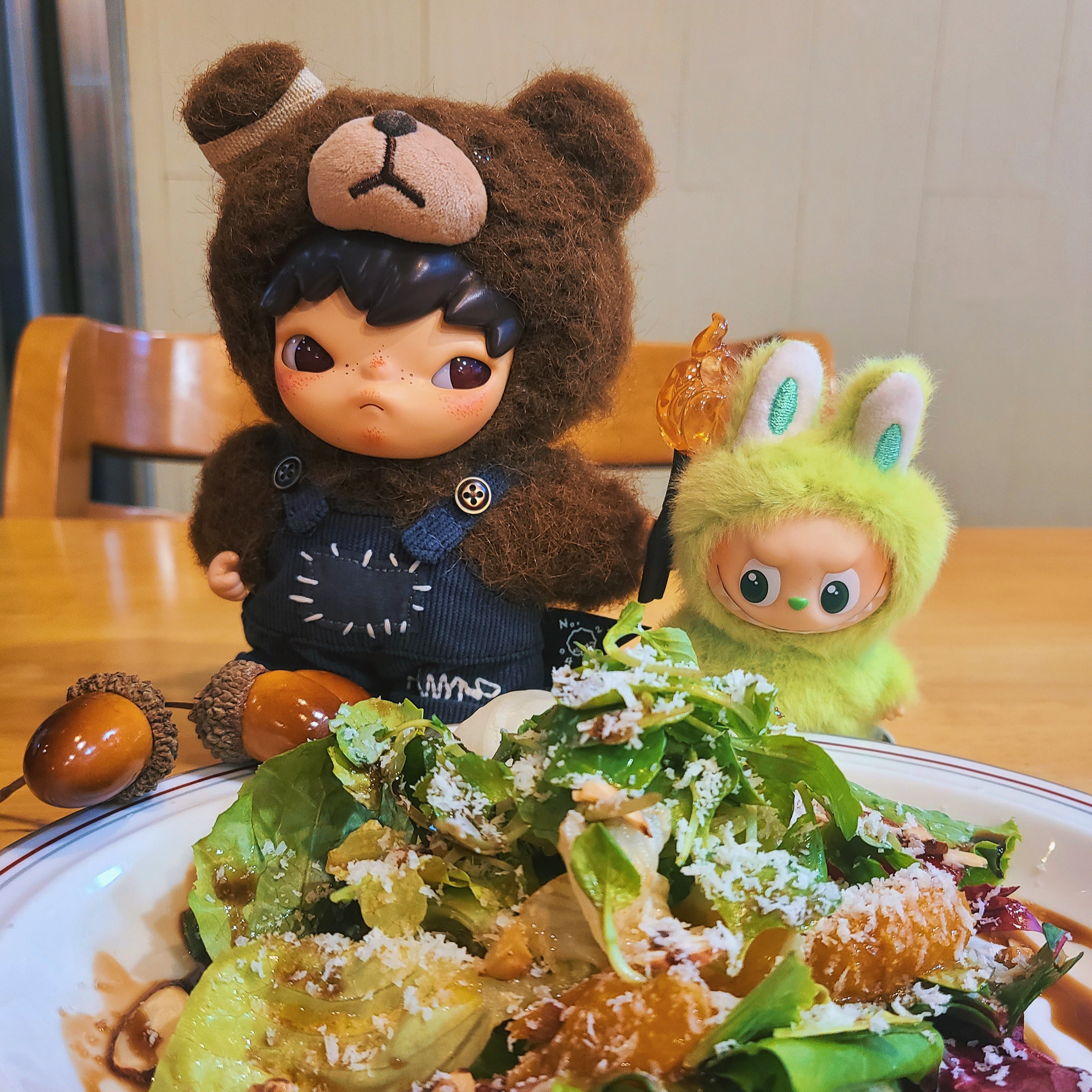 Pop Mart Hirono Living Wild-Fight For Joy Plush Doll, Pop Mart Labubu The Monsters Pin For Love Series Vinyl Plush Pendant (N-Z) V (Opened Case) 착용 스타일 - 2