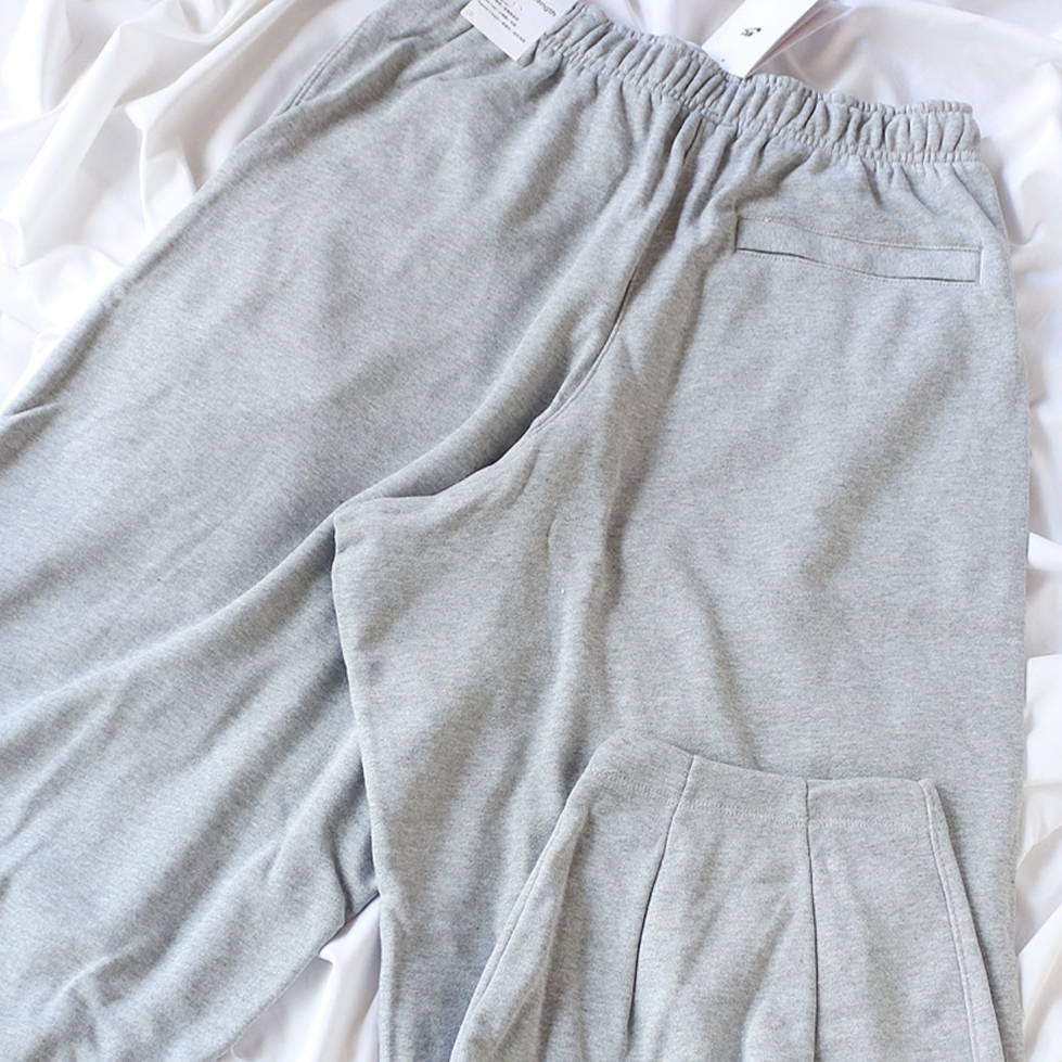 Nike Club Fleece Oversized French Terry Pants Dark Grey Heather Light Smoke Grey - Asia 착용 스타일 - 3