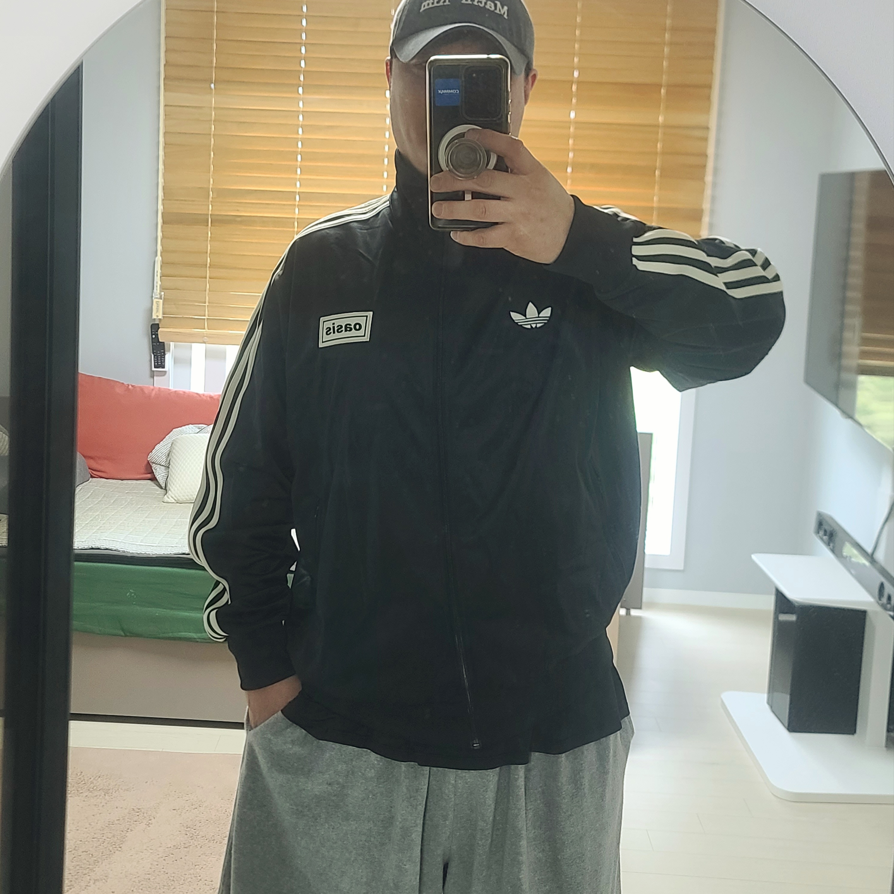 Adidas x Oasis Tour Firebird Track Top Black - US Sizing 착용 스타일 - 2